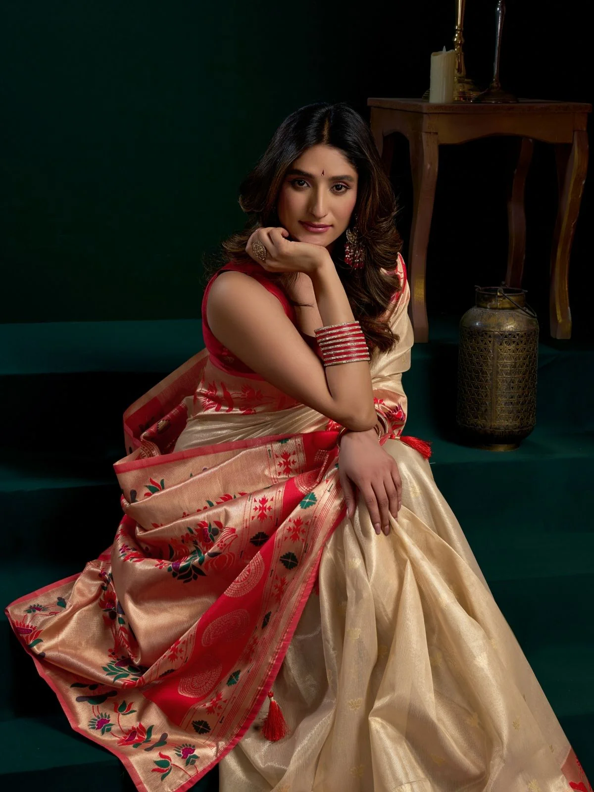 Odette Beige Silk Blend Woven Saree For Women - Image 5