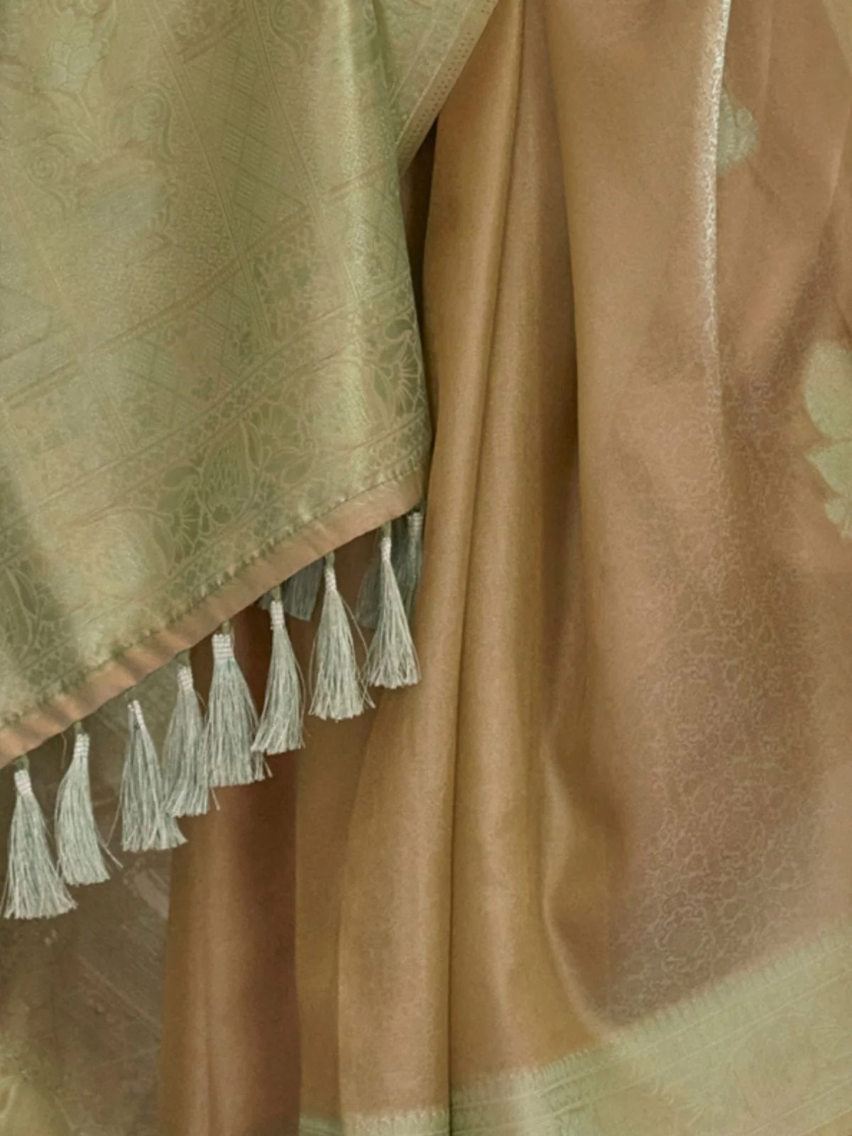 Odette Beige Tissue Blend Woven Saree With Unstitched Blouse For Women - Image 4