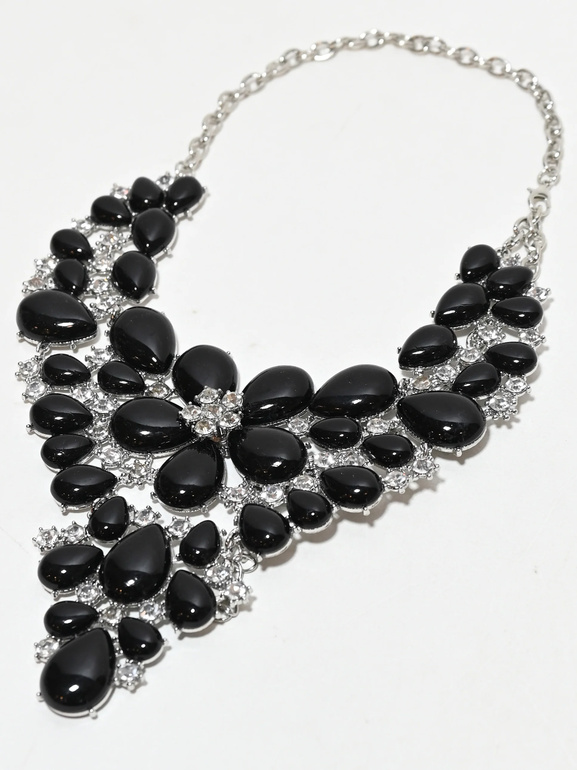 Odette Black Alloy Kundan And Stone Neckpiece For Women - Image 2