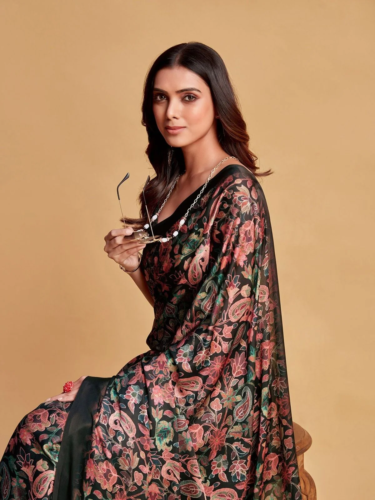 Odette Black And Brown Satin Printed Saree With Unstitched Blouse For Women - Image 4
