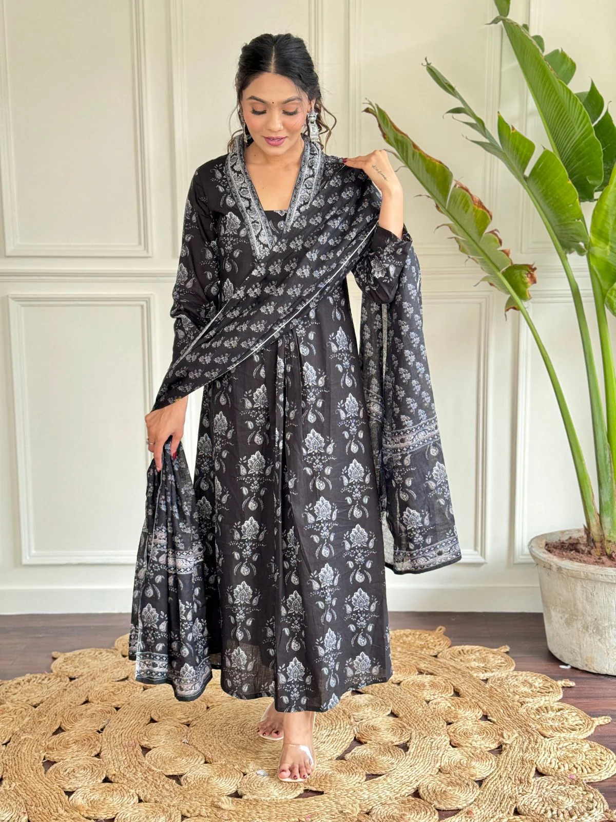 Odette Black Cotton Blend Printed Stitched KurtaÂ SetÂ ForÂ Women - Image 2