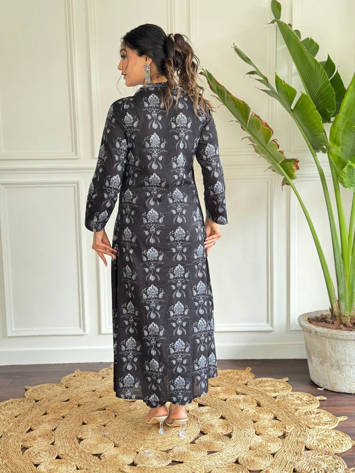 Odette Black Cotton Blend Printed Stitched KurtaÂ SetÂ ForÂ Women - Image 3