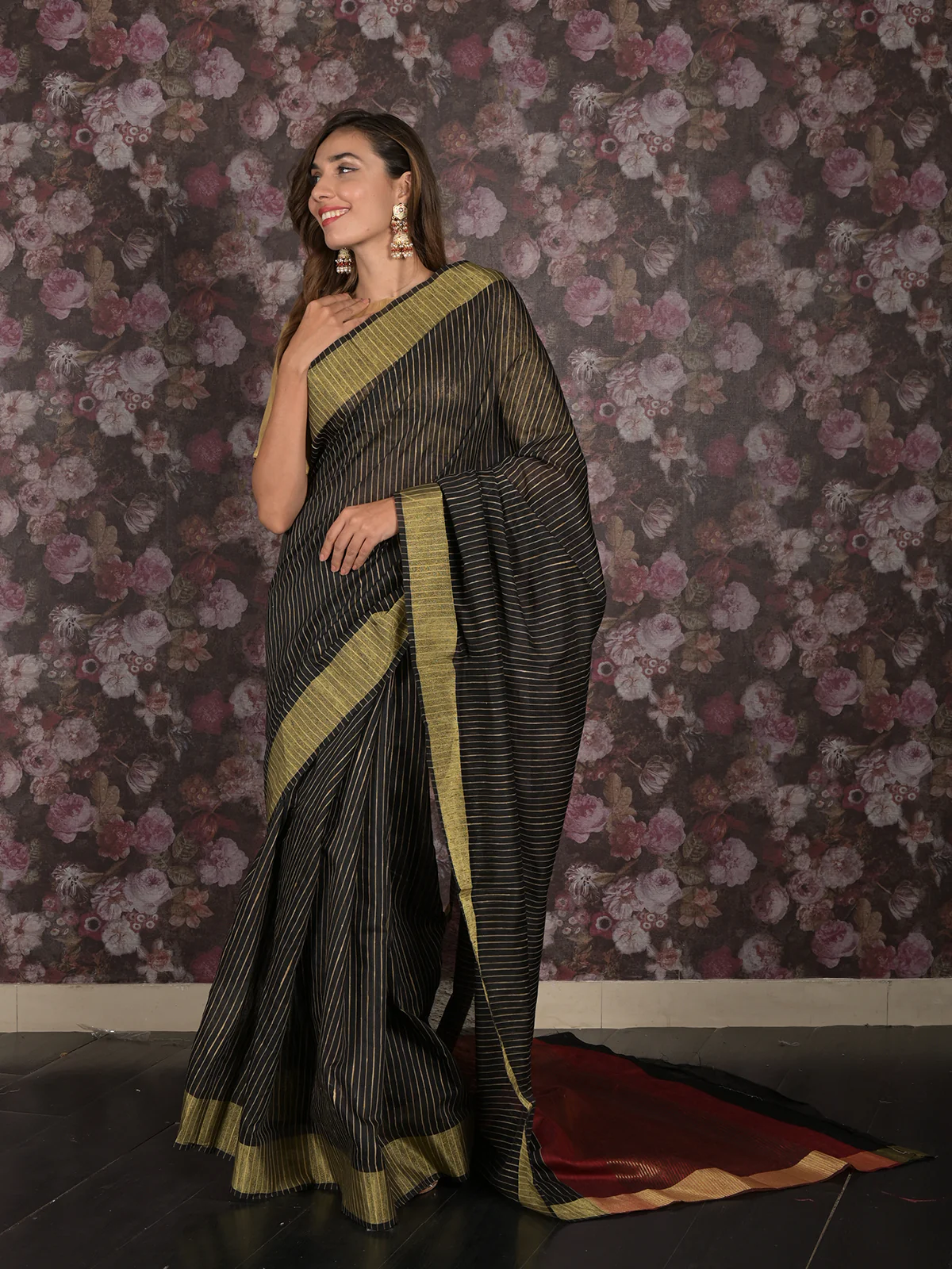 Odette Black Cotton Blend Woven Saree with Unstitched Blouse for Women - Image 2