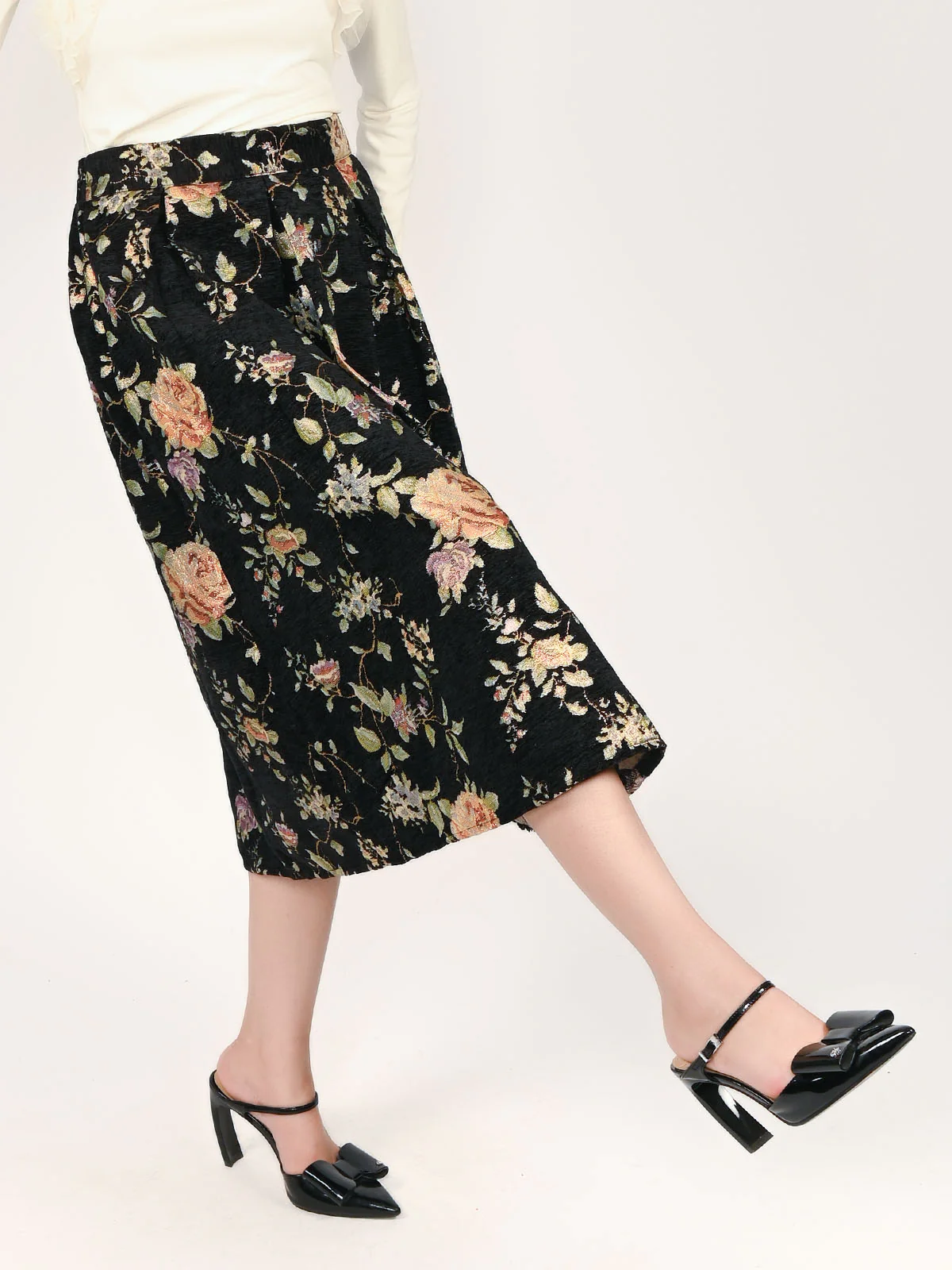 Odette Black Cotton Twill Woven Skirt For Women - Image 3
