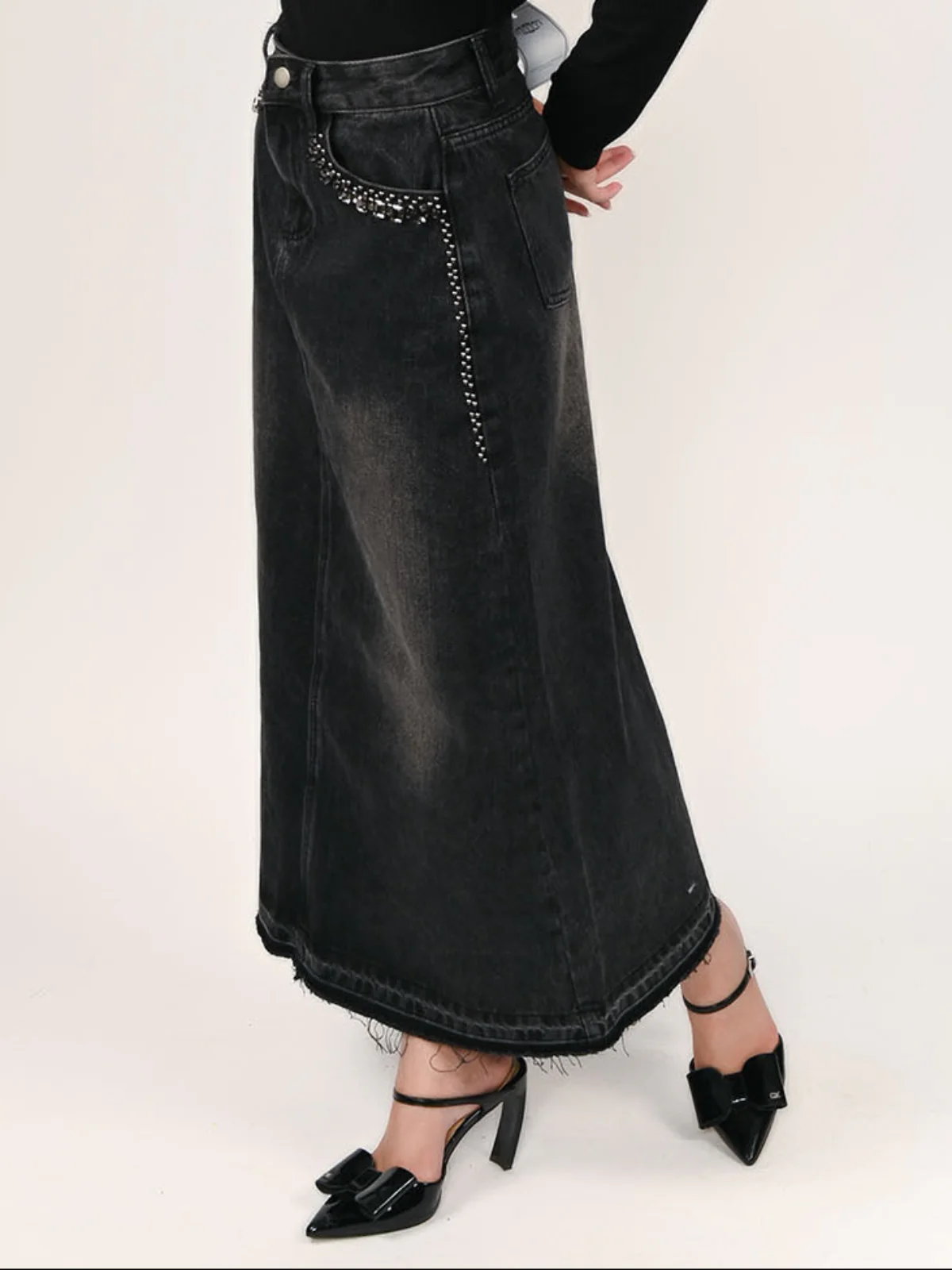 Odette Black Denim Embellished Skirt For Women - Image 3