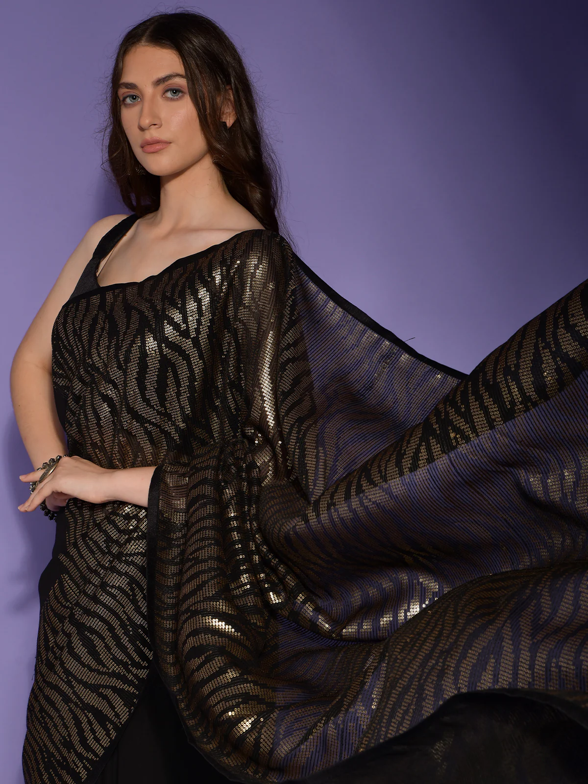 Odette Black Embellished Georgette Saree With Unstitched Blouse For Women - Image 4