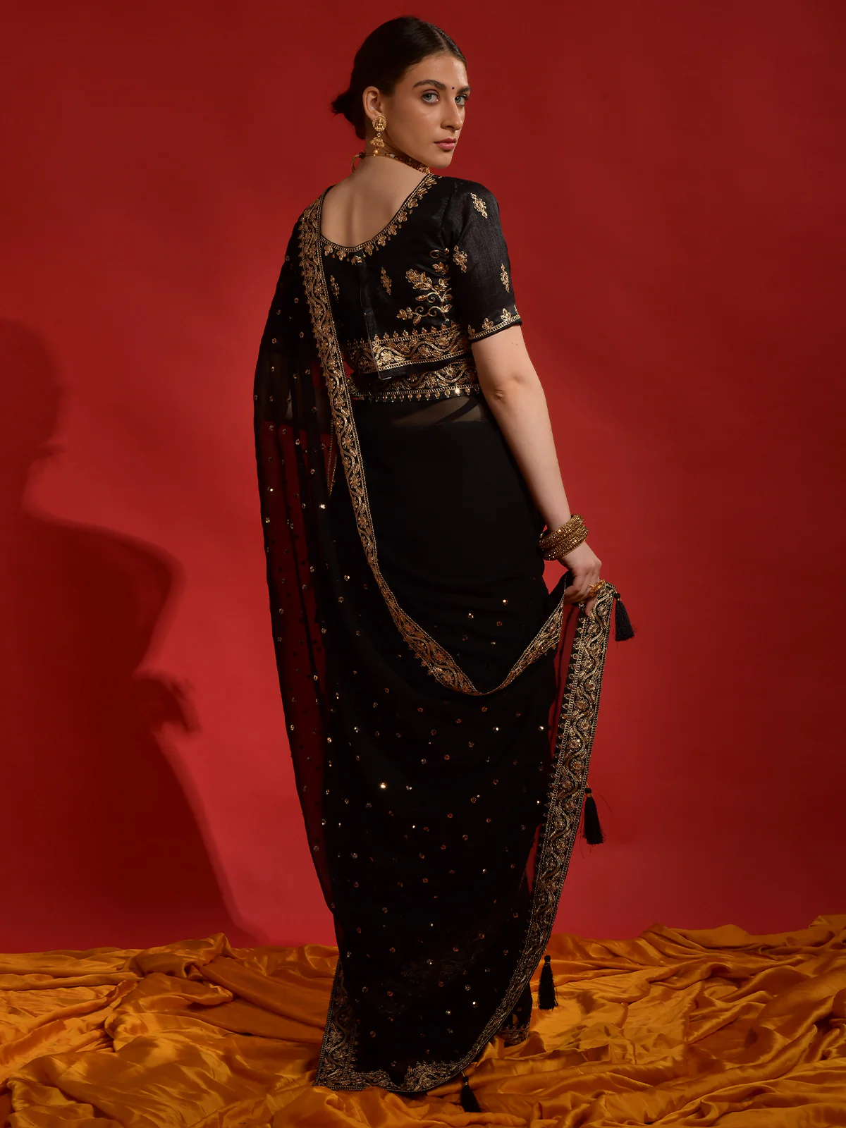 Odette Black Embroidered Georgette Saree With Unstitched Blouse For Women - Image 3