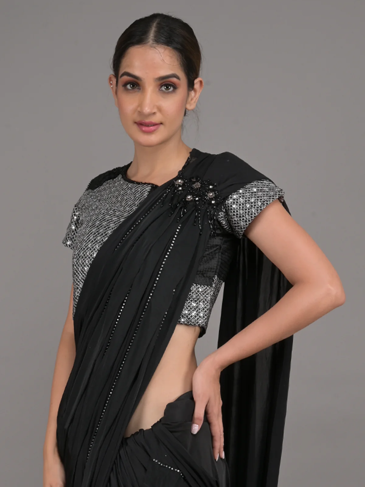 Odette Black Embroidered Ready-To-Wear Polyester Saree With Stitched Blouse For Women - Image 4