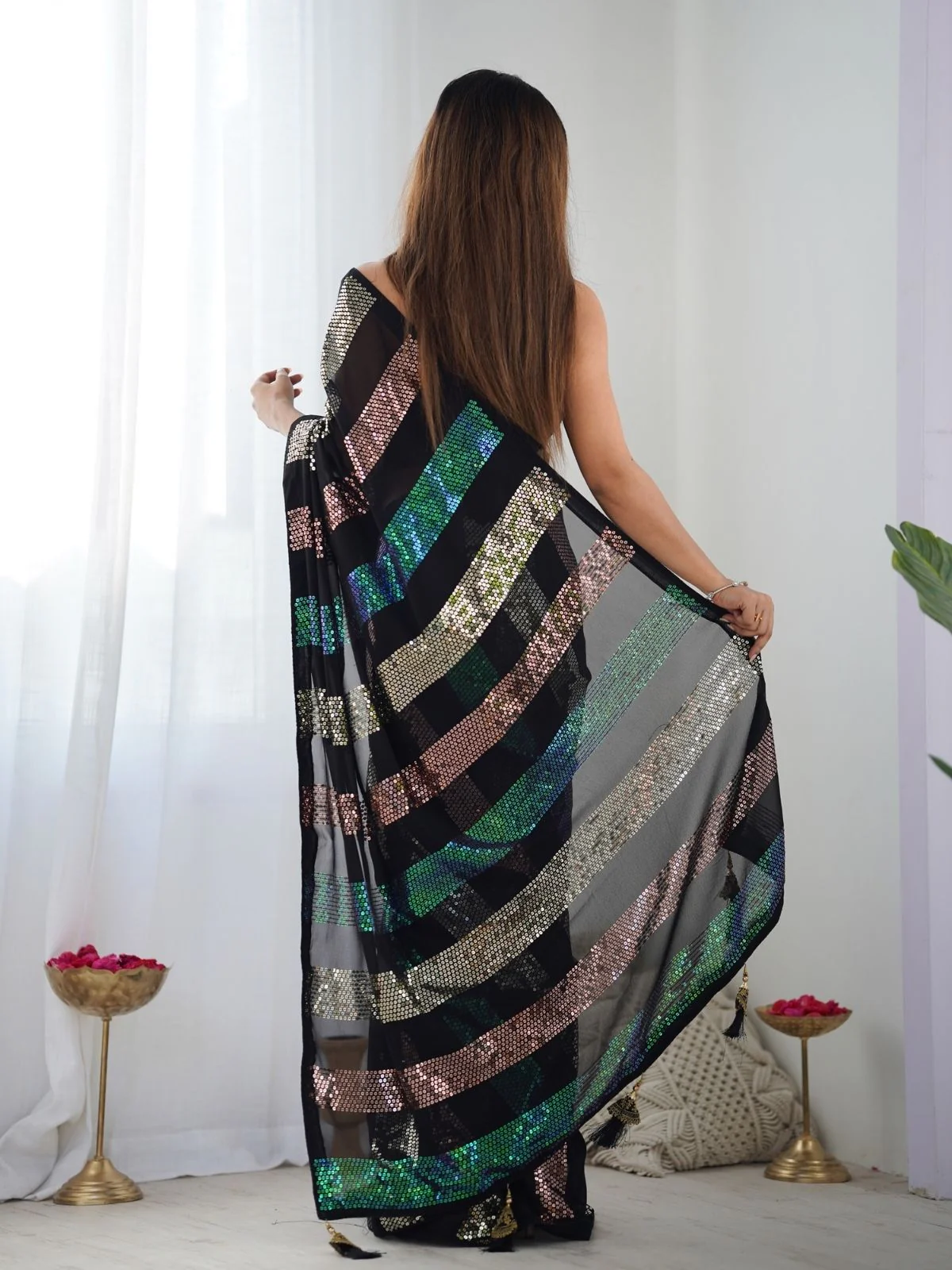 Odette Black Georgette Embellished Saree With Unstitched Blouse For Women - Image 4