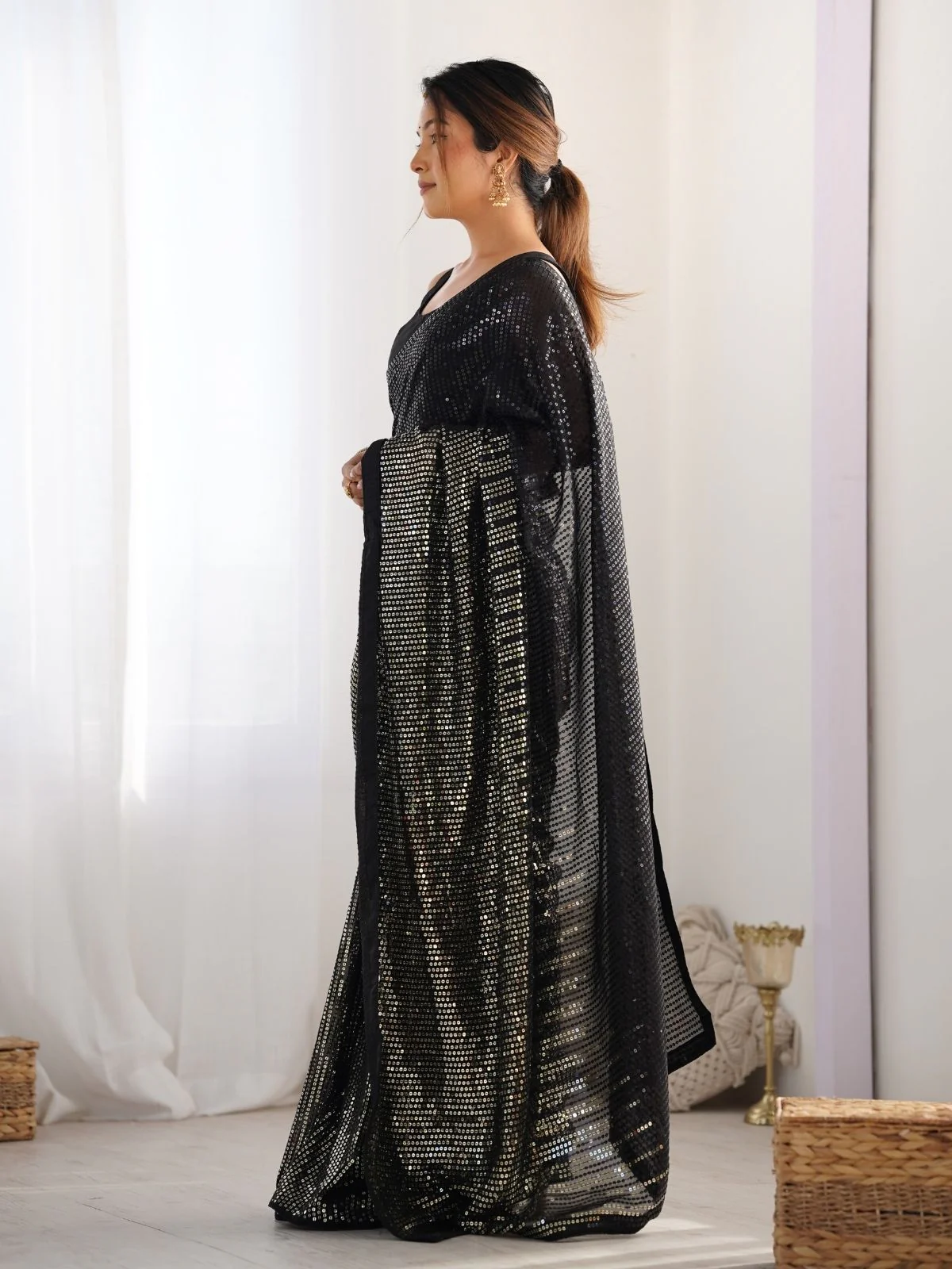 Odette Black Georgette Embellished Saree With Unstitched Blouse For Women - Image 3