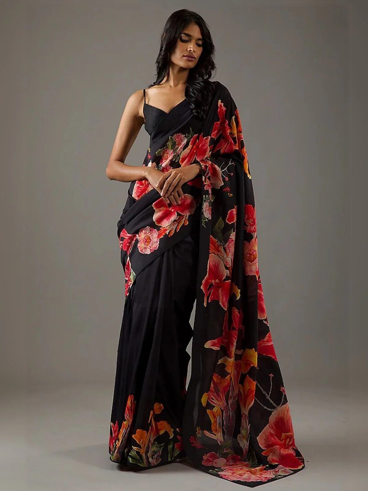 Odette Black Georgette Floral Printed Saree With Unstitched Blouse For Women - Image 2
