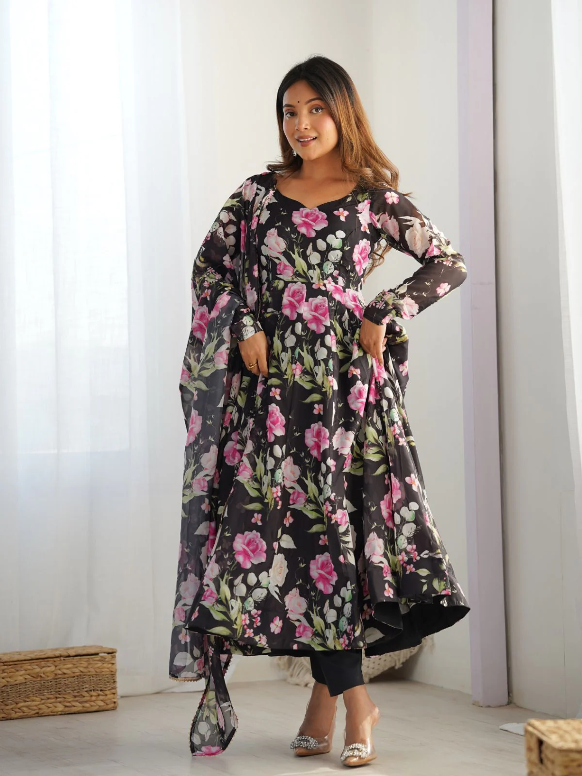 Odette Black Georgette Printed Kurta Set For Women - Image 2