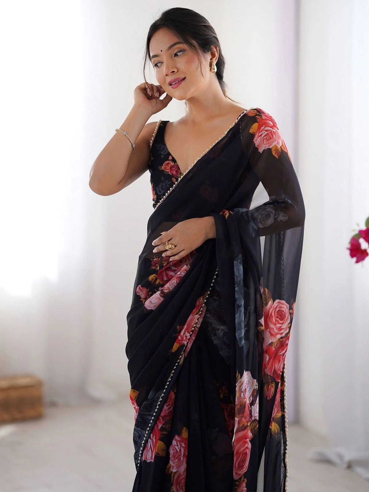 Odette Black Georgette Printed Saree For Women - Image 4