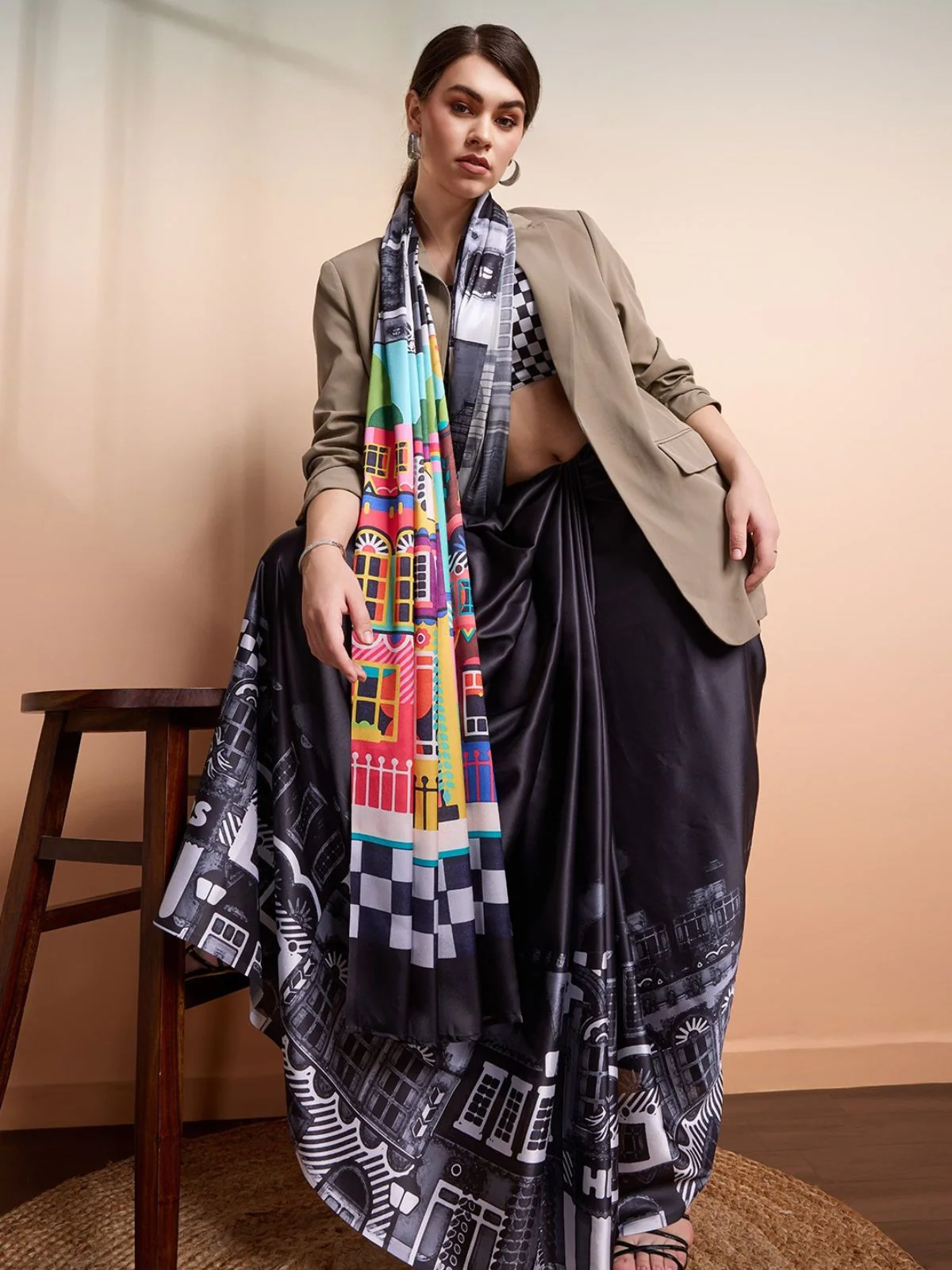 Odette Black Georgette Printed Saree For Women - Image 3