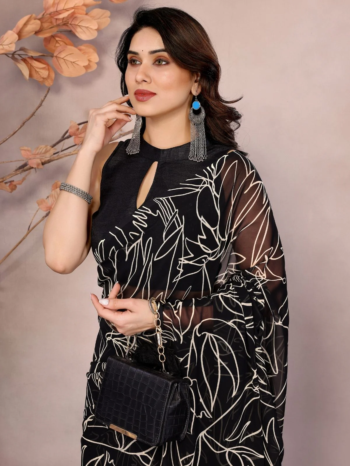 Odette Black Georgette Printed Saree With Unstitched Blouse For Women - Image 5