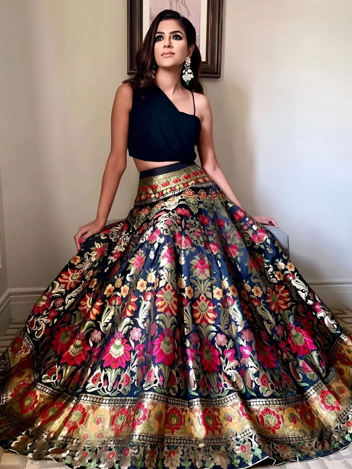 Odette Black Jacquard Silk Woven Semi-Stitched Lehenga For Women - Image 2