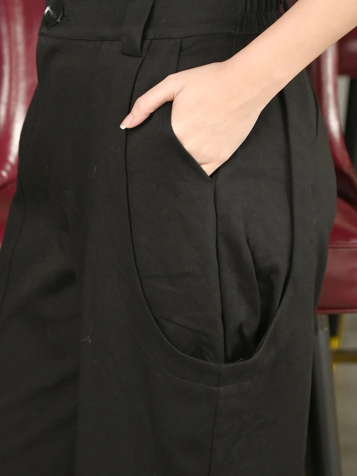 Odette Black Jersey Solid Trouser For Women - Image 5