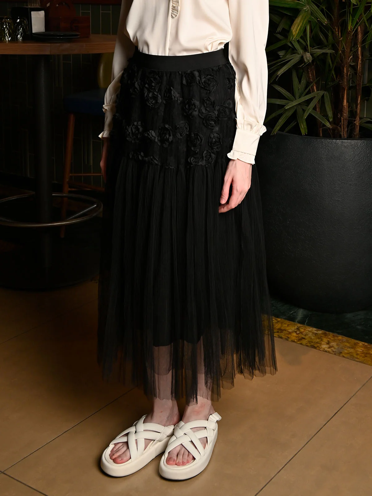 Odette Black Net Solid Skirt For Women - Image 3