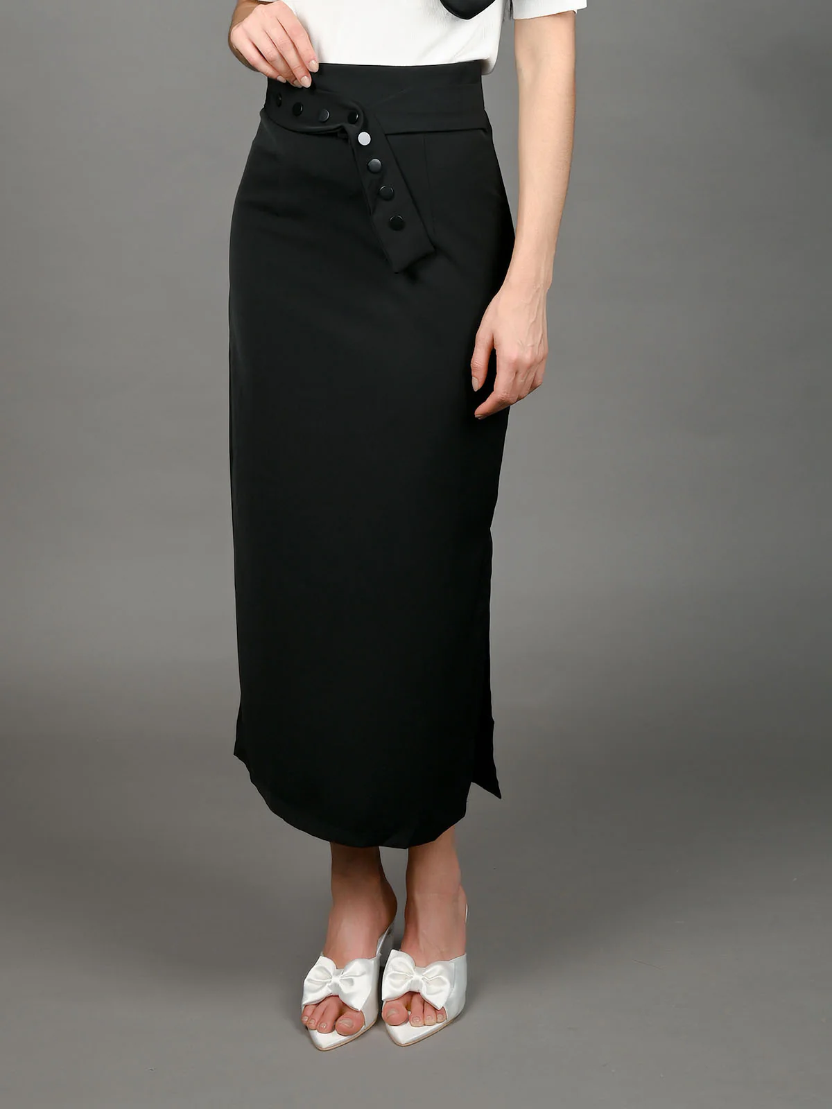 Odette Black Polyster Blend Solid Skirt For Women - Image 2