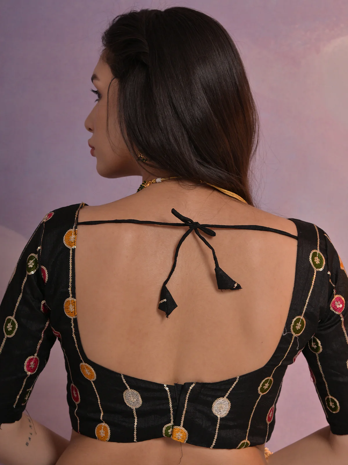 Odette Black Printed Georgette Saree With Unstitched Blouse For Women - Image 6