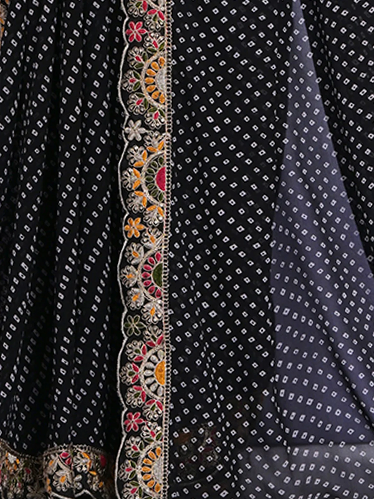 Odette Black Printed Georgette Saree With Unstitched Blouse For Women - Image 8