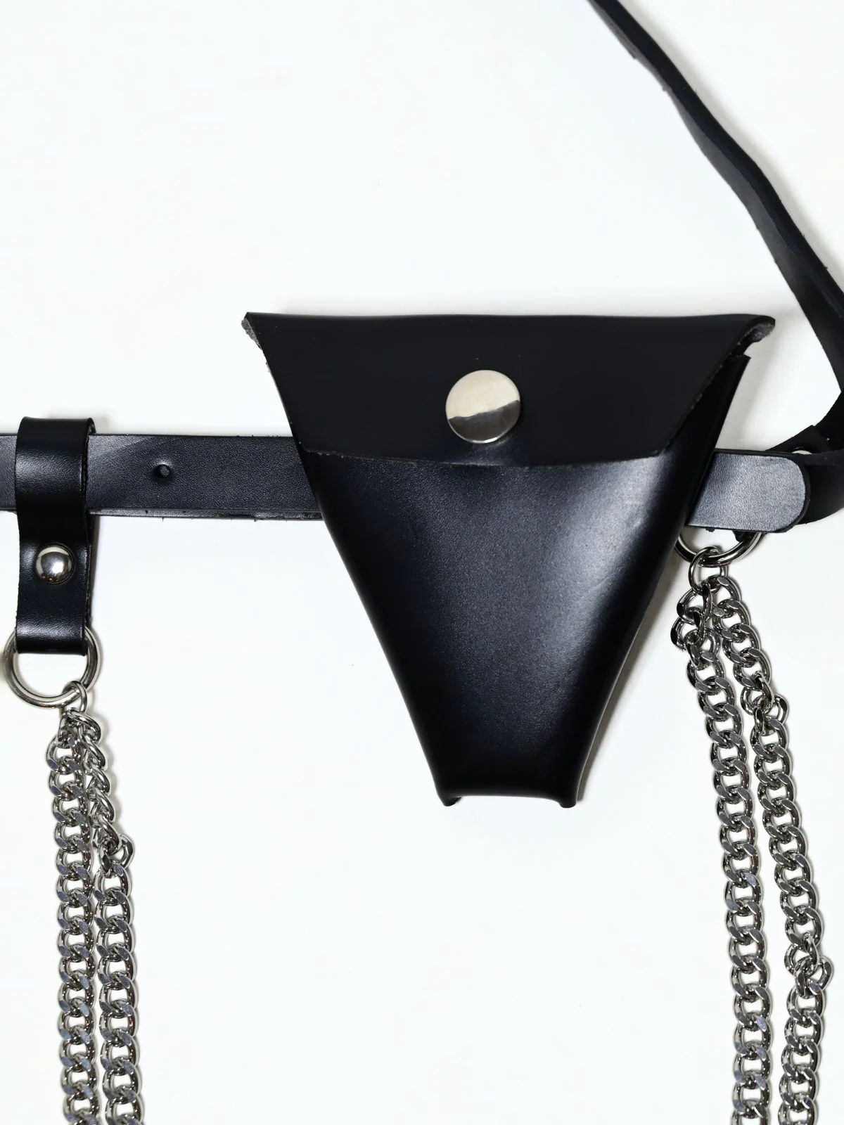 Odette Black PU Metallic Design Belt Bag For Women - Image 5