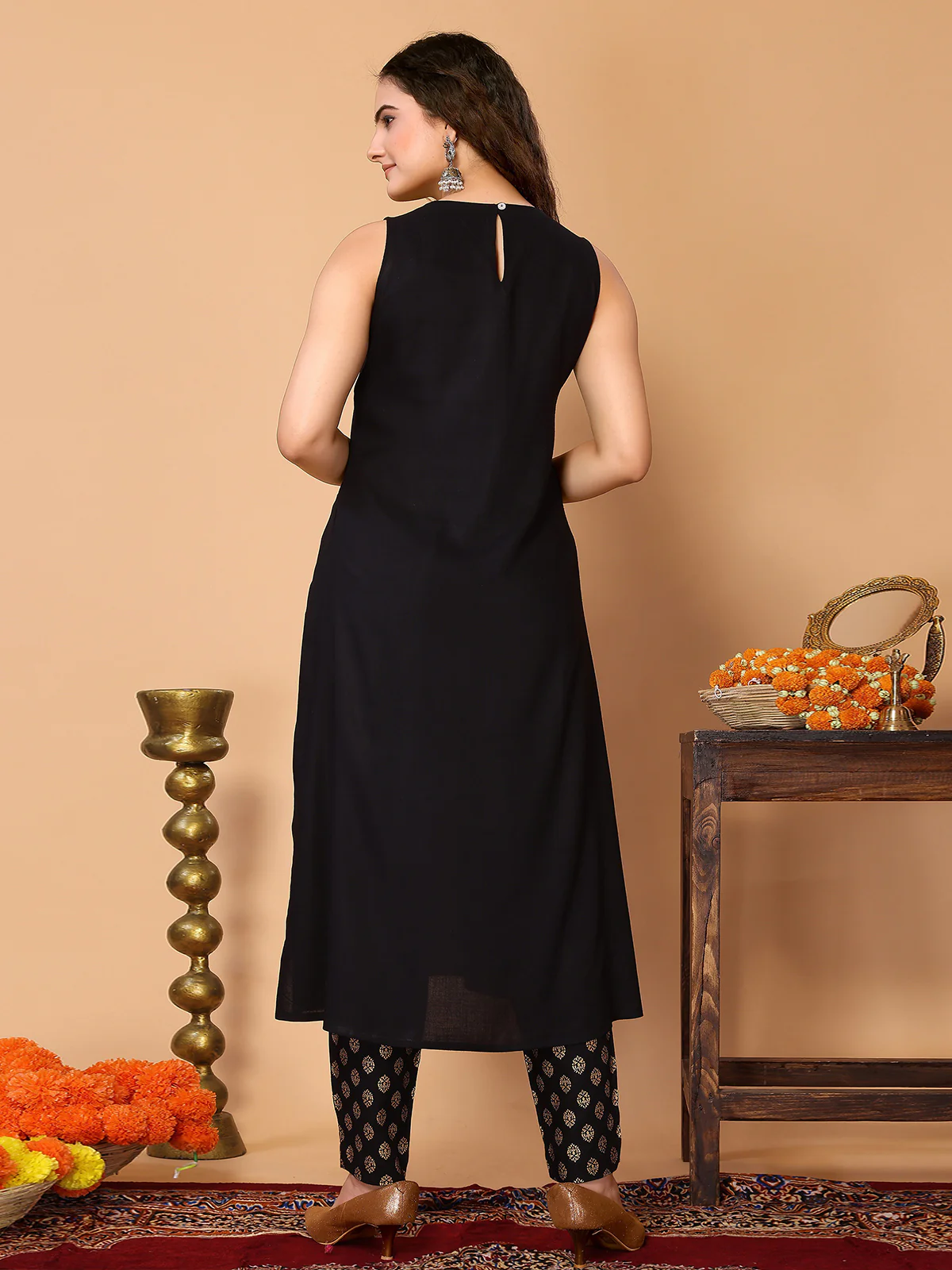Odette Black Rayon Solid A Line Kurta Set For Women - Image 3