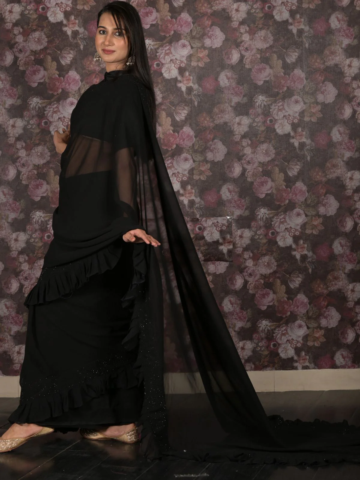 Odette Black Sequins Embroidered Georgette Saree With Unstitched Blouse For Women - Image 3