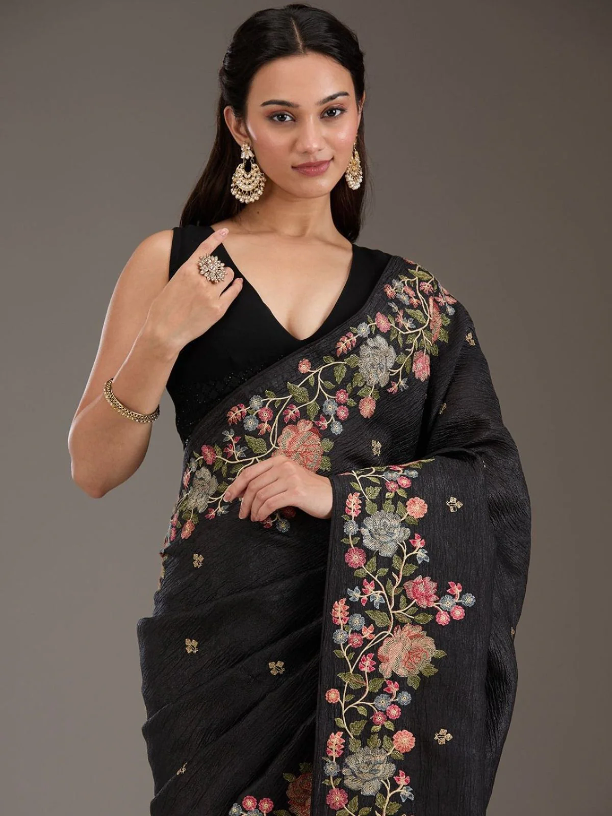 Odette Black Silk Blend Embroidered Saree For Women - Image 3