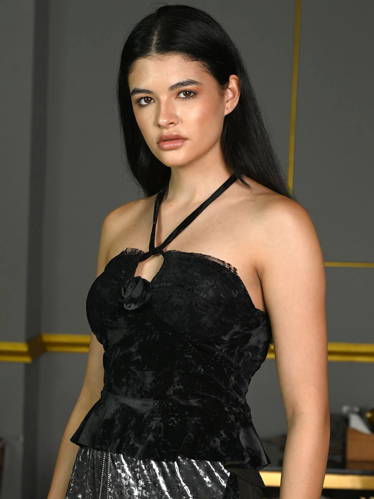 Odette Black Texture Polyester Embossed Tube Top For Women - Image 3