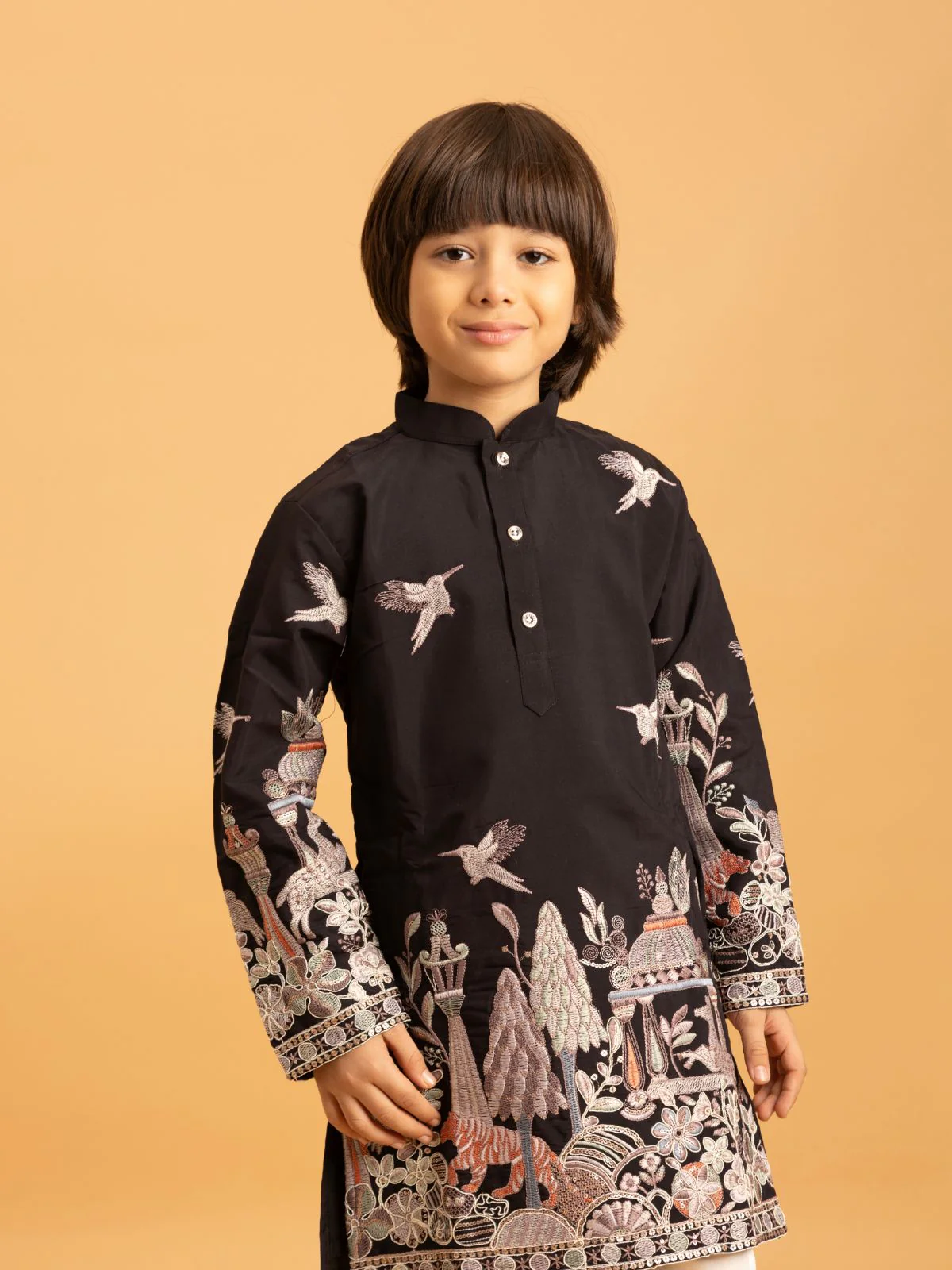 Odette Black Viscose Silk Embroidered Kurta Set For Kids - Image 4