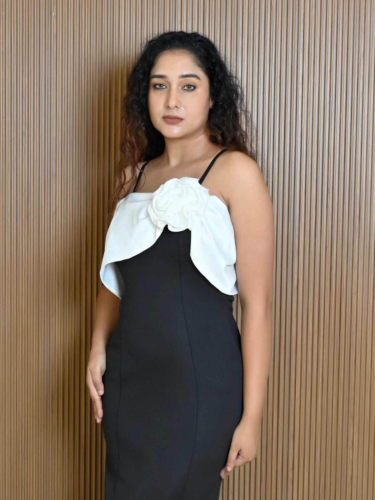 Odette Black & White Polyester Blend Solid Dress For Women - Image 4