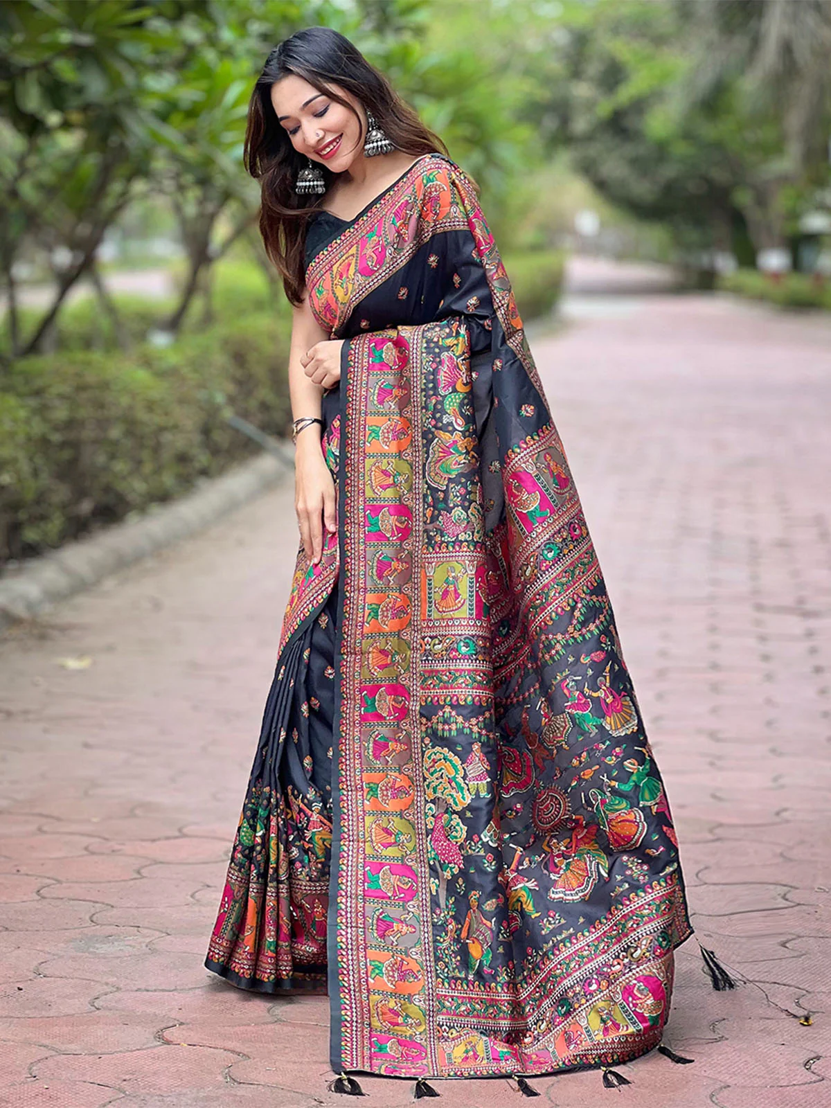 Odette Black Woven Design Silk Blend Saree With Unstitched Blouse For Women - Image 2