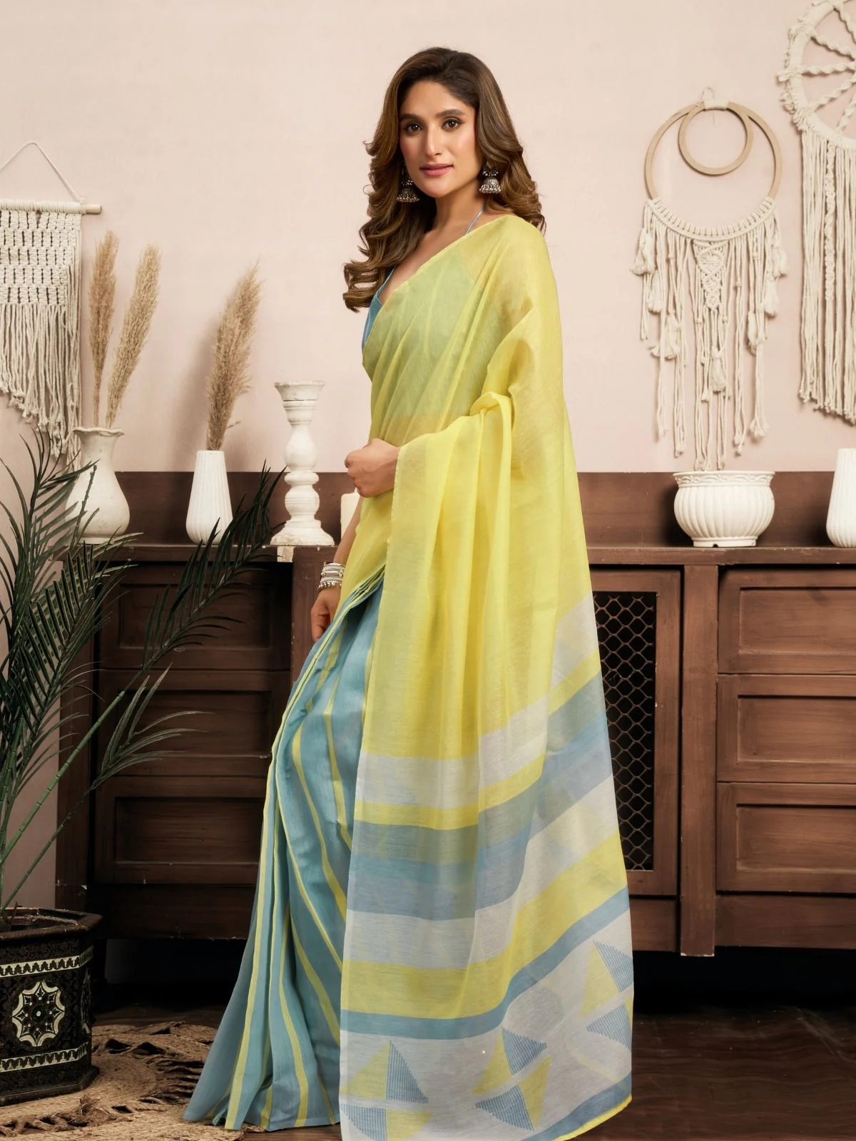Odette Blue And Yellow Cotton Linen Zari Work Saree For Women - Image 2