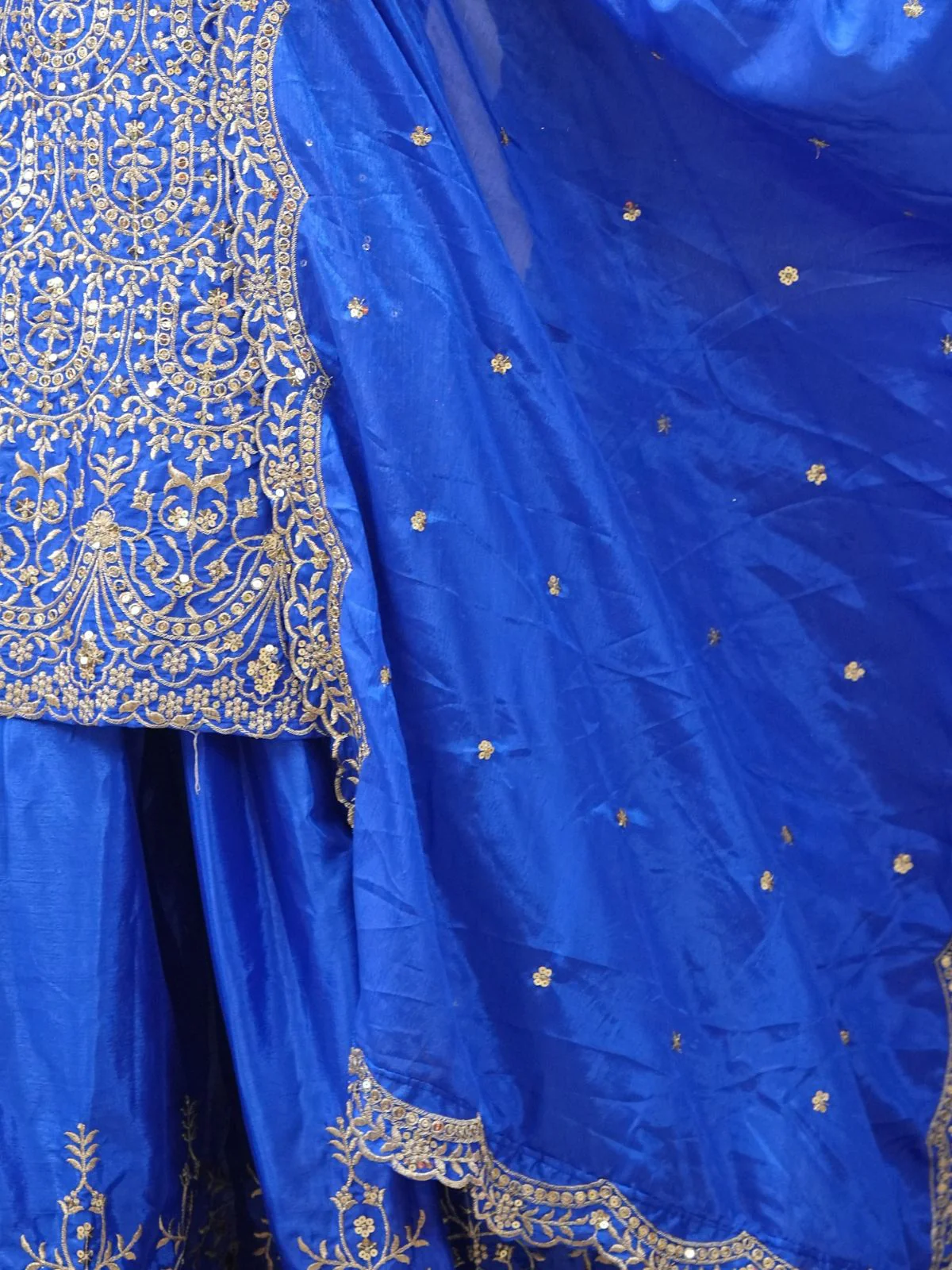 Odette Blue Chinon Embroidered Kurta Set For Women - Image 4