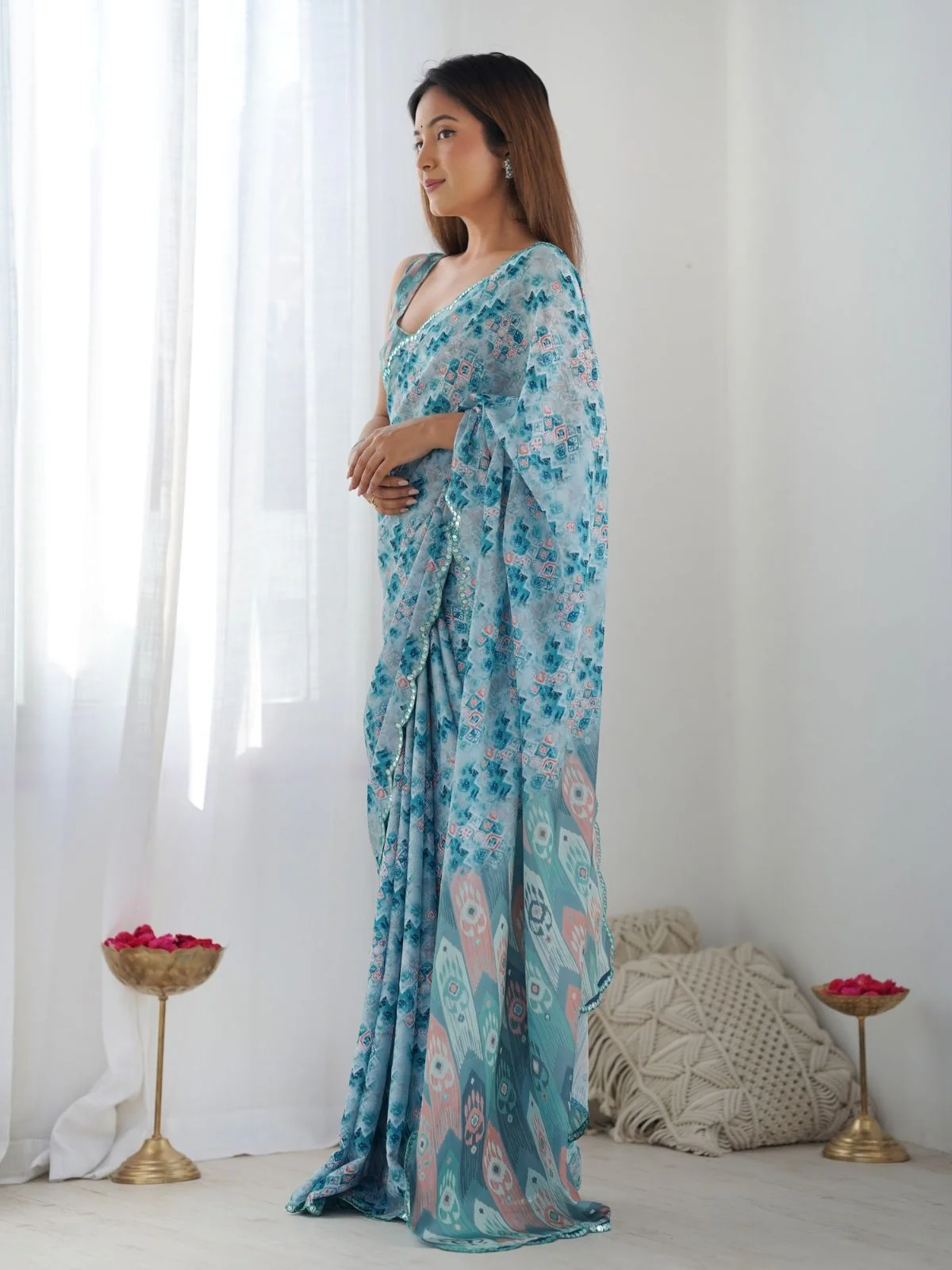 Odette Blue Chinon Printed Saree With Unstitched Blouse For Women - Image 3