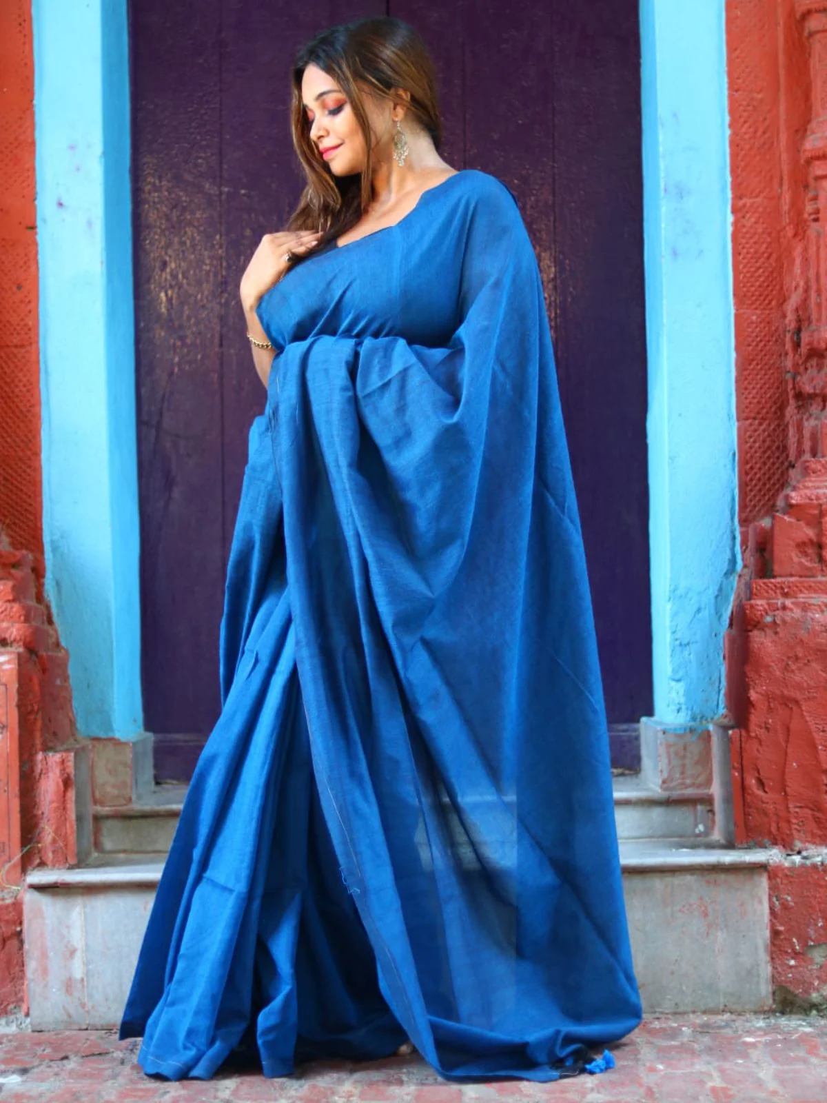 Odette Blue Cotton  Saree  With Unstitched Blouse for Women - Image 2