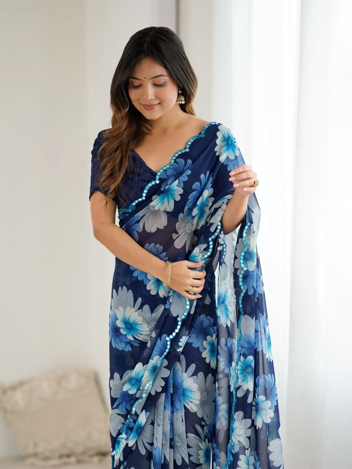 Odette Blue Georgette Floral Print Saree For Women - Image 4