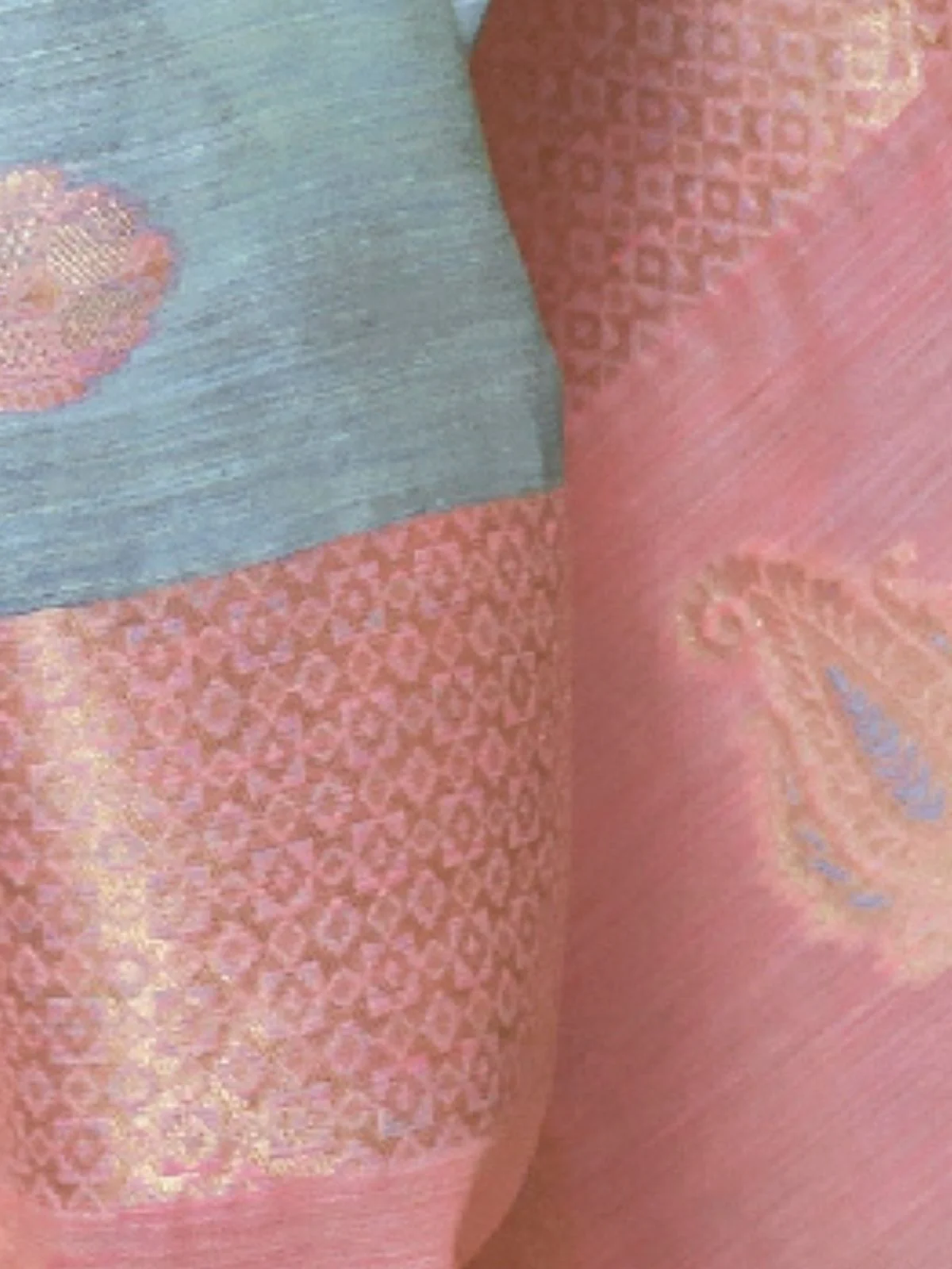 Odette Blue Linen Woven Saree With Unstitched Blouse for Women - Image 3