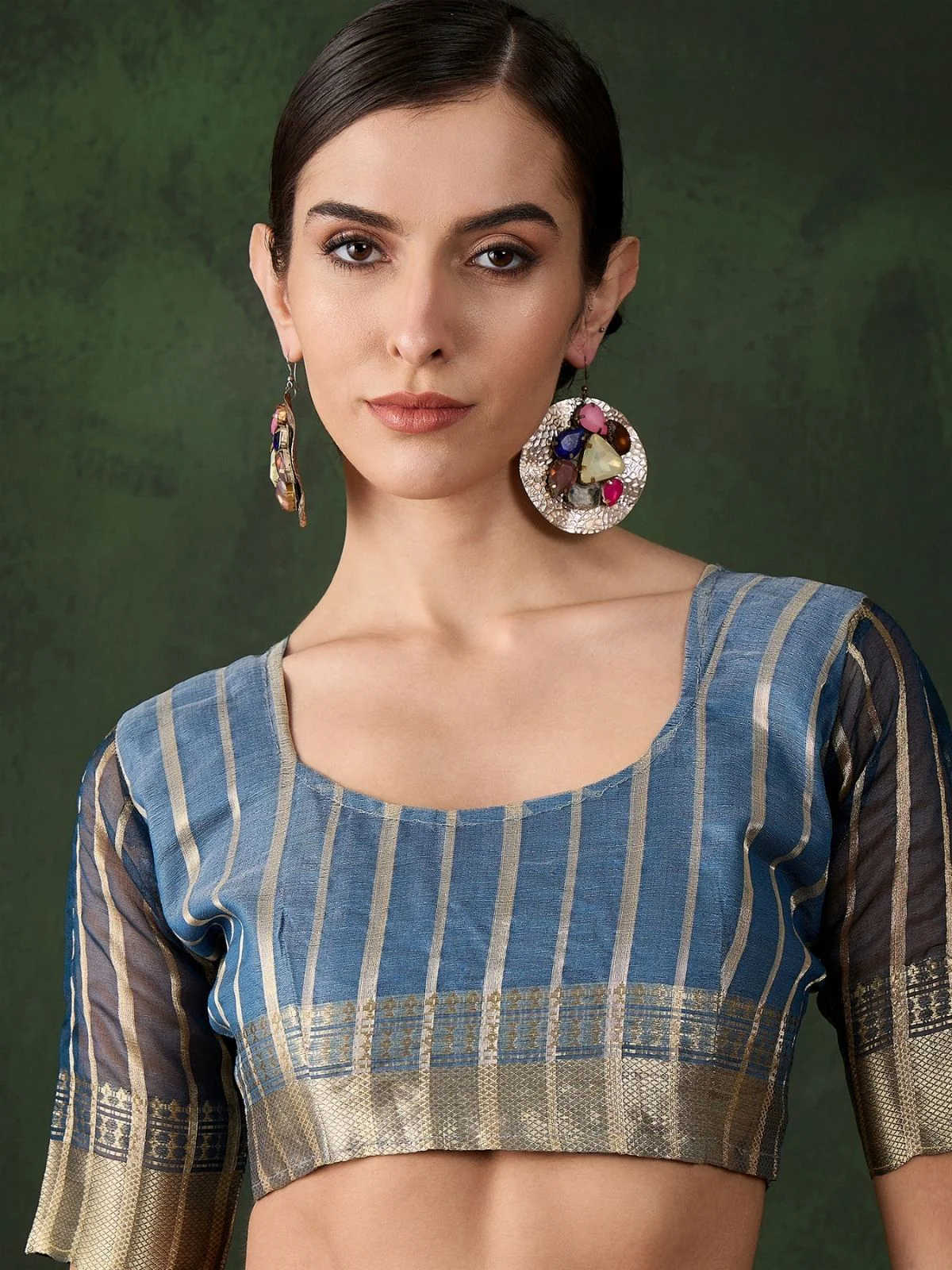 Odette Blue Organza Woven Saree With Unstitched Blouse For Women - Image 4