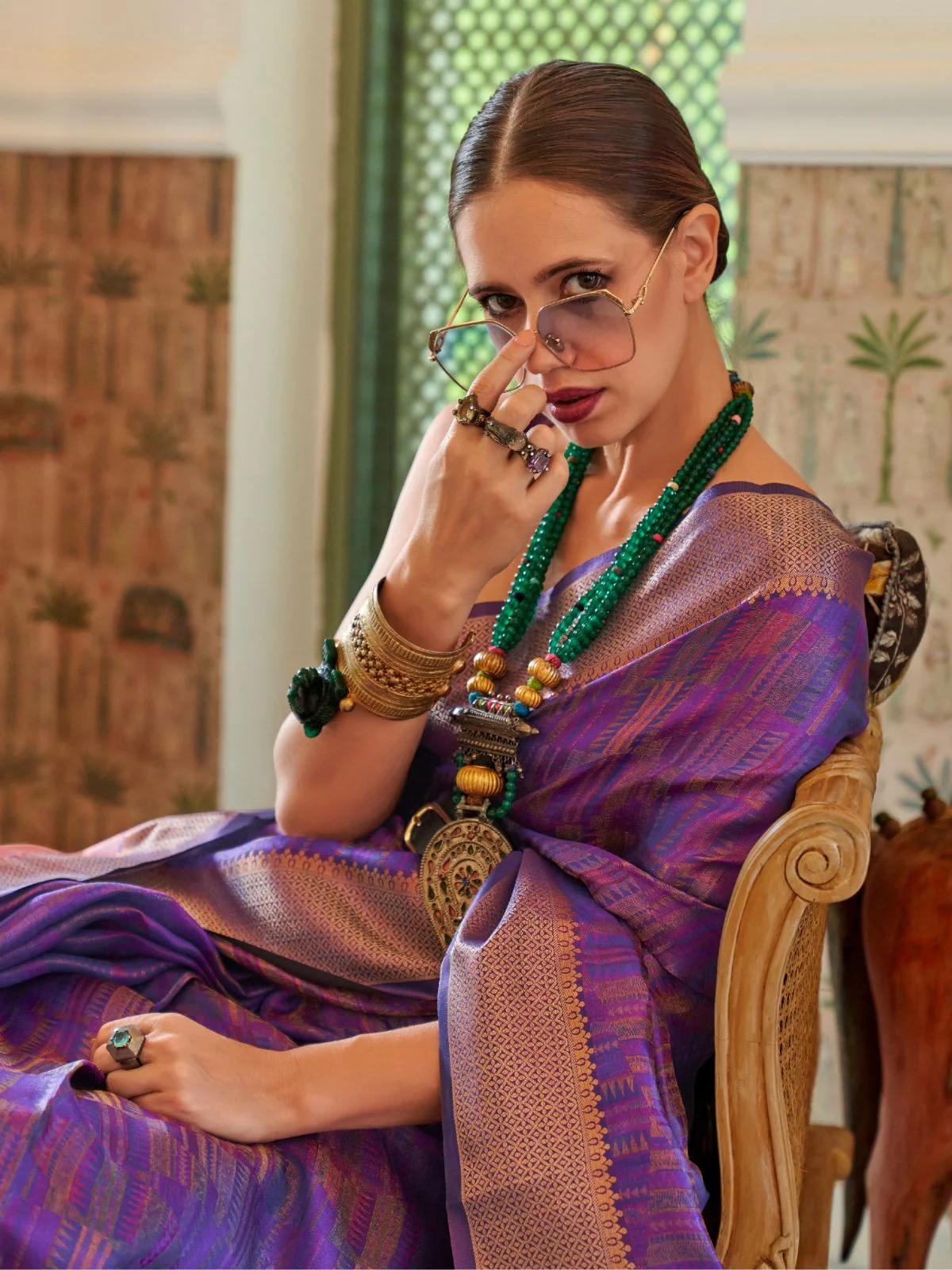 Odette Purple Organza Woven Saree With Unstitched Blouse for Women - Image 3