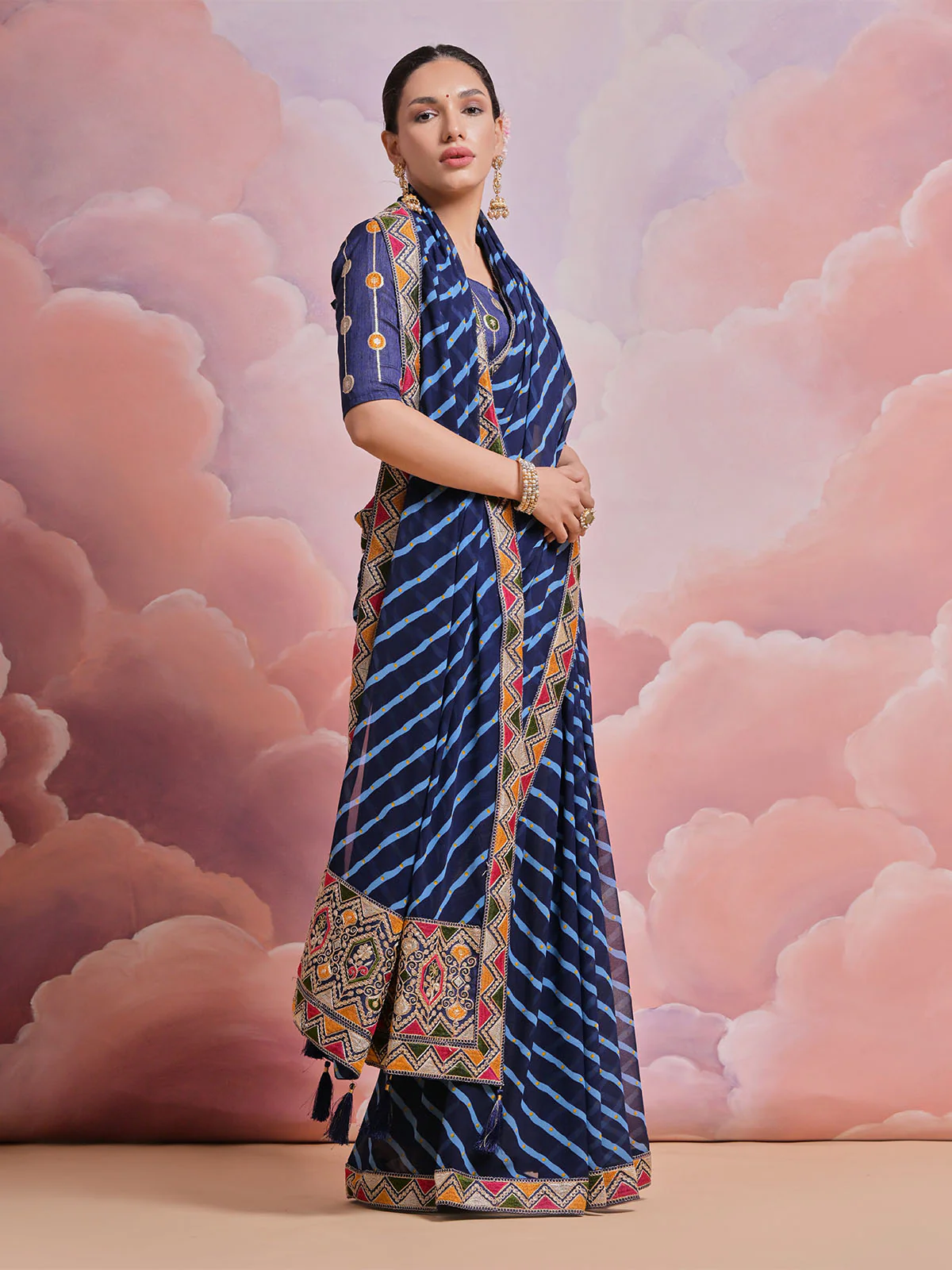 Odette Blue Printed Georgette Saree With Unstitched Blouse For Women - Image 3