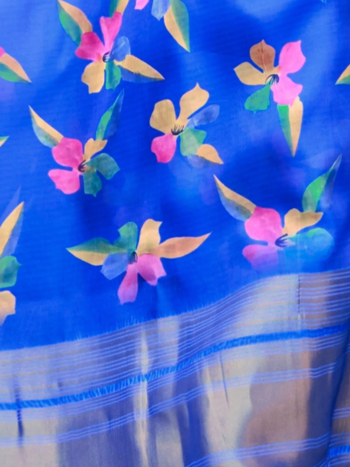 Odette Blue Satin Printed Saree With Unstitched Blouse For Women - Image 3