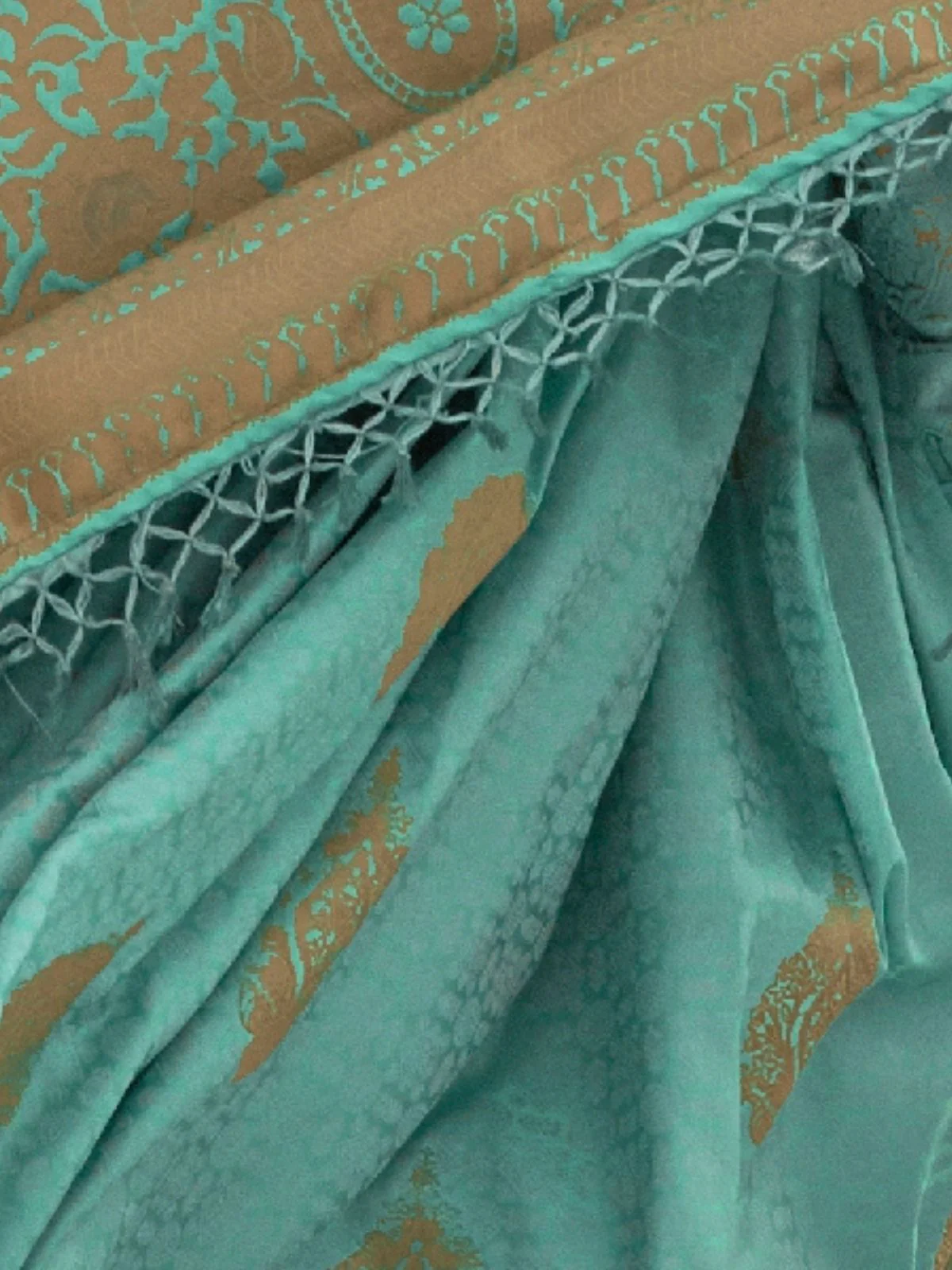 Odette Blue Satin Woven Saree With Unstitched Blouse for Women - Image 3