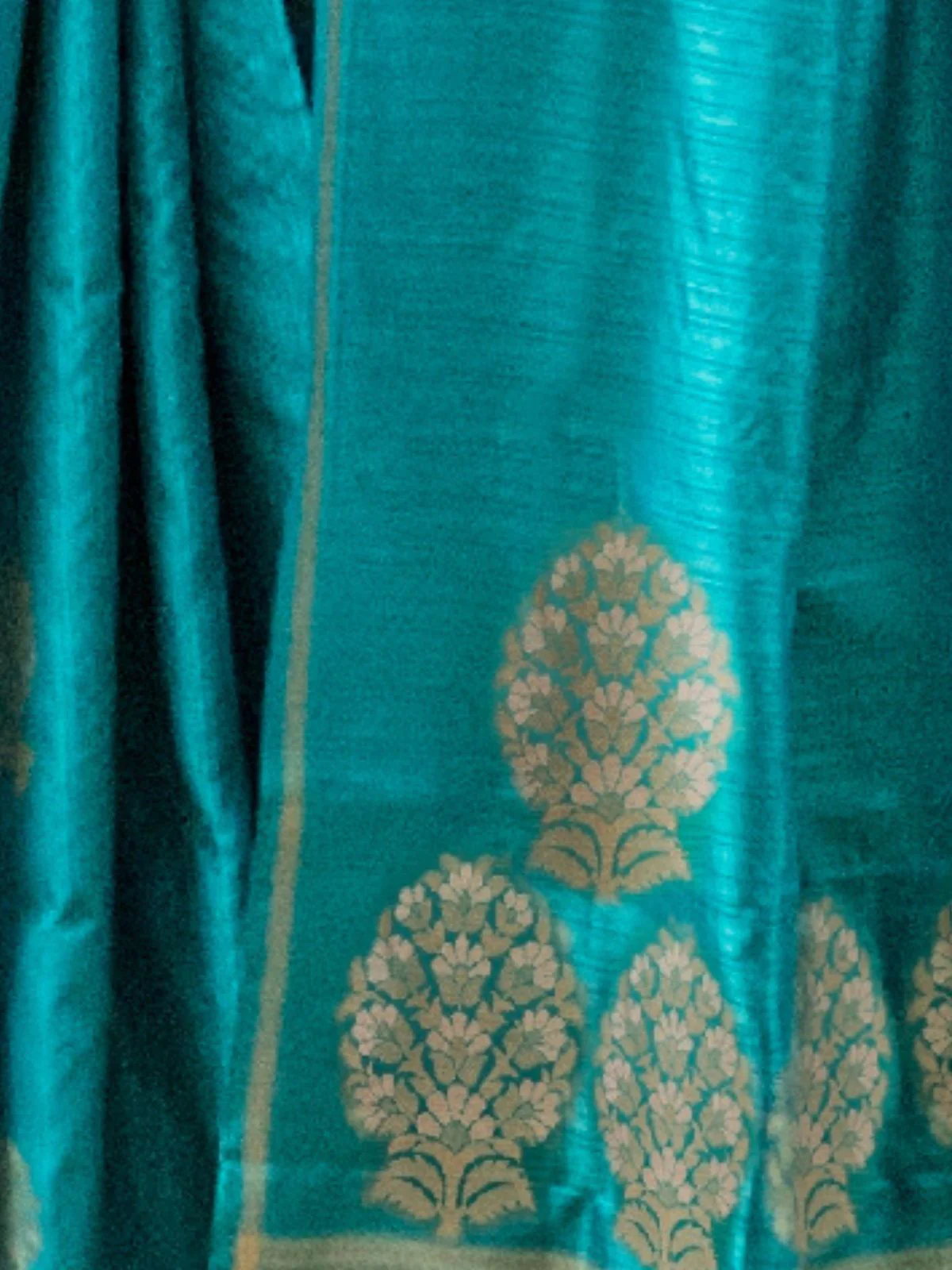 Odette Blue Satin Woven Saree With Unstitched Blouse For Women - Image 3