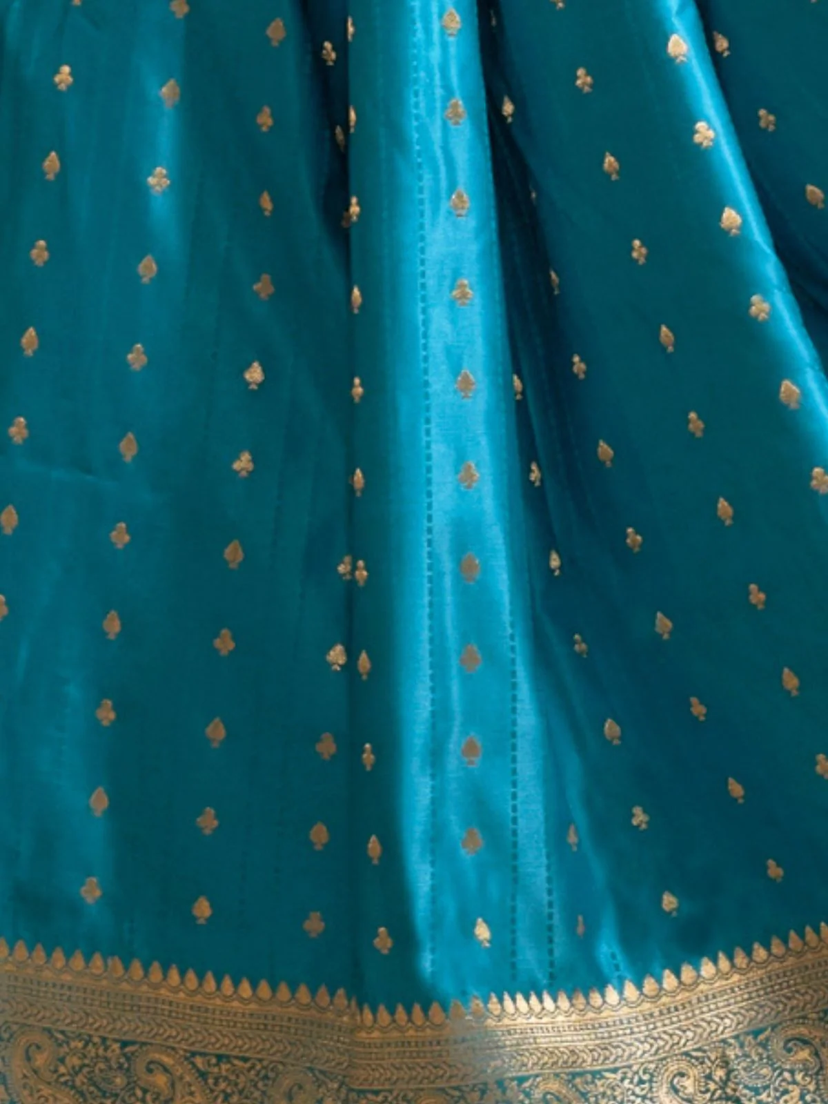Odette Blue Satin Woven Saree With Unstitched Blouse For Women - Image 3