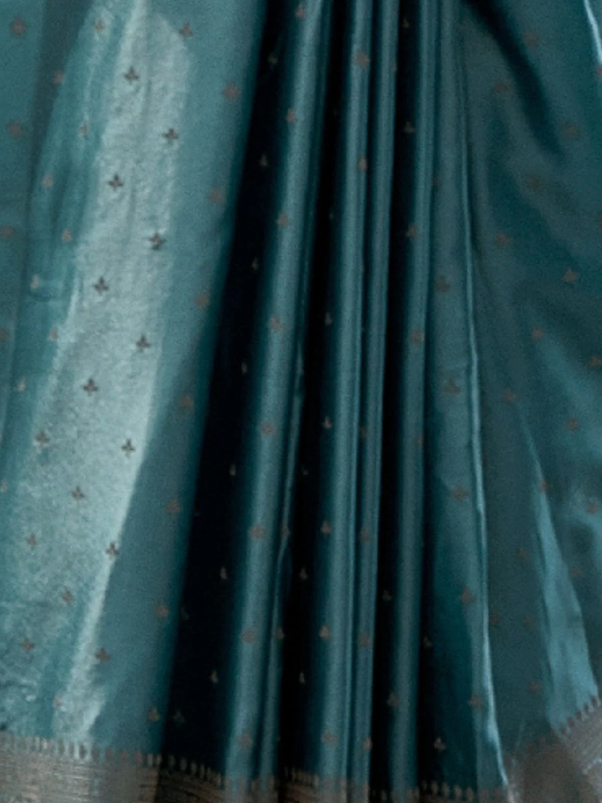 Odette Blue Silk Blend Woven Saree With Unstitched Blouse For Women - Image 3