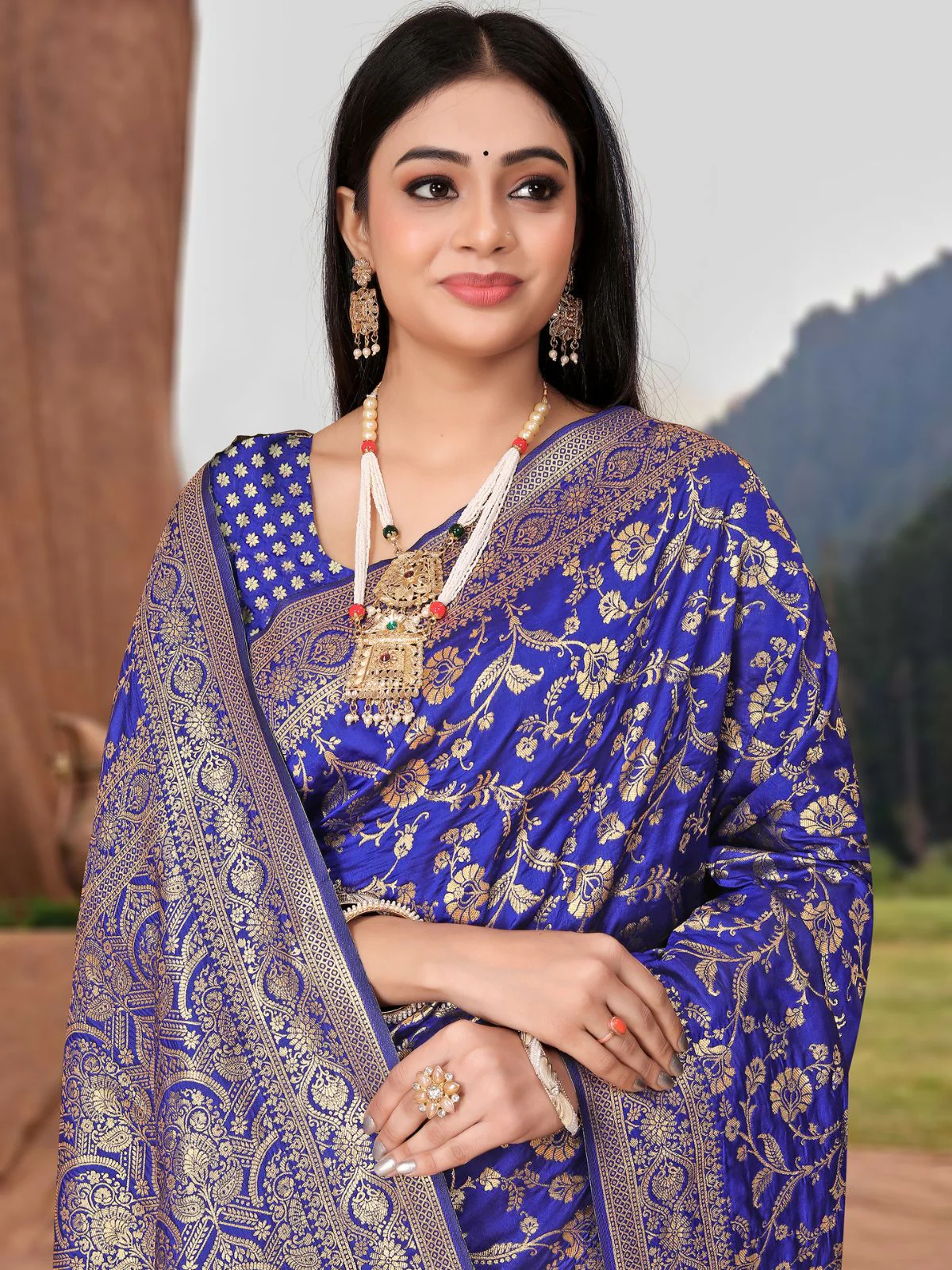 Odette Blue Woven Banarasi Silk Saree With Unstitched Blouse For Women - Image 4