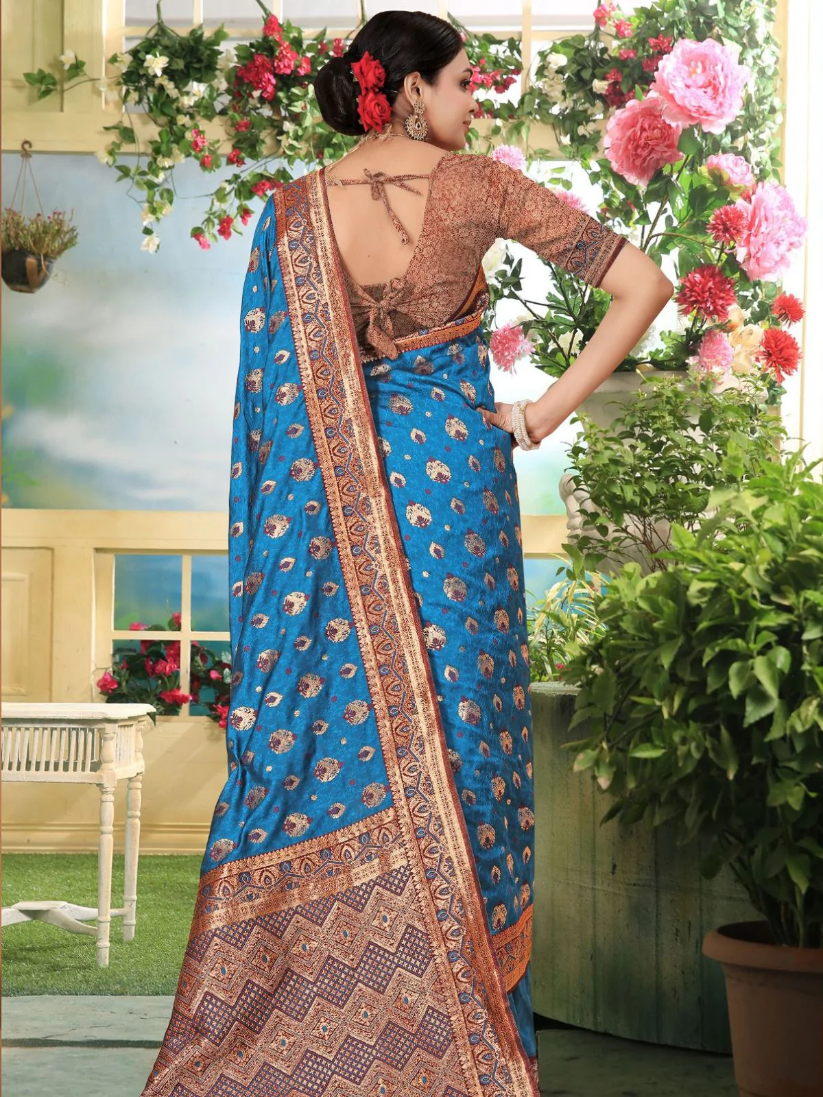 Odette Blue Woven Banarasi Silk Saree With Unstitched Blouse For Women - Image 5