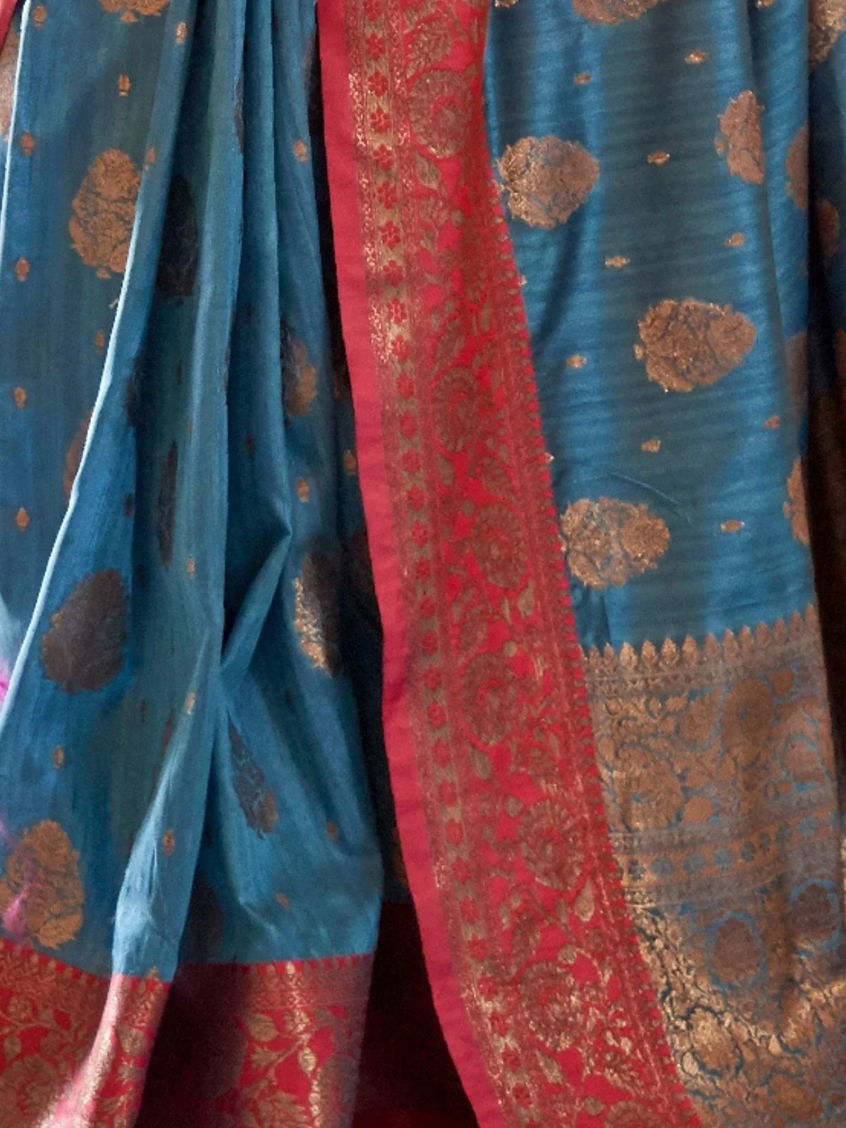 Odette Blue Woven Design Silk Blend Saree With Unstitched Blouse For Women - Image 3